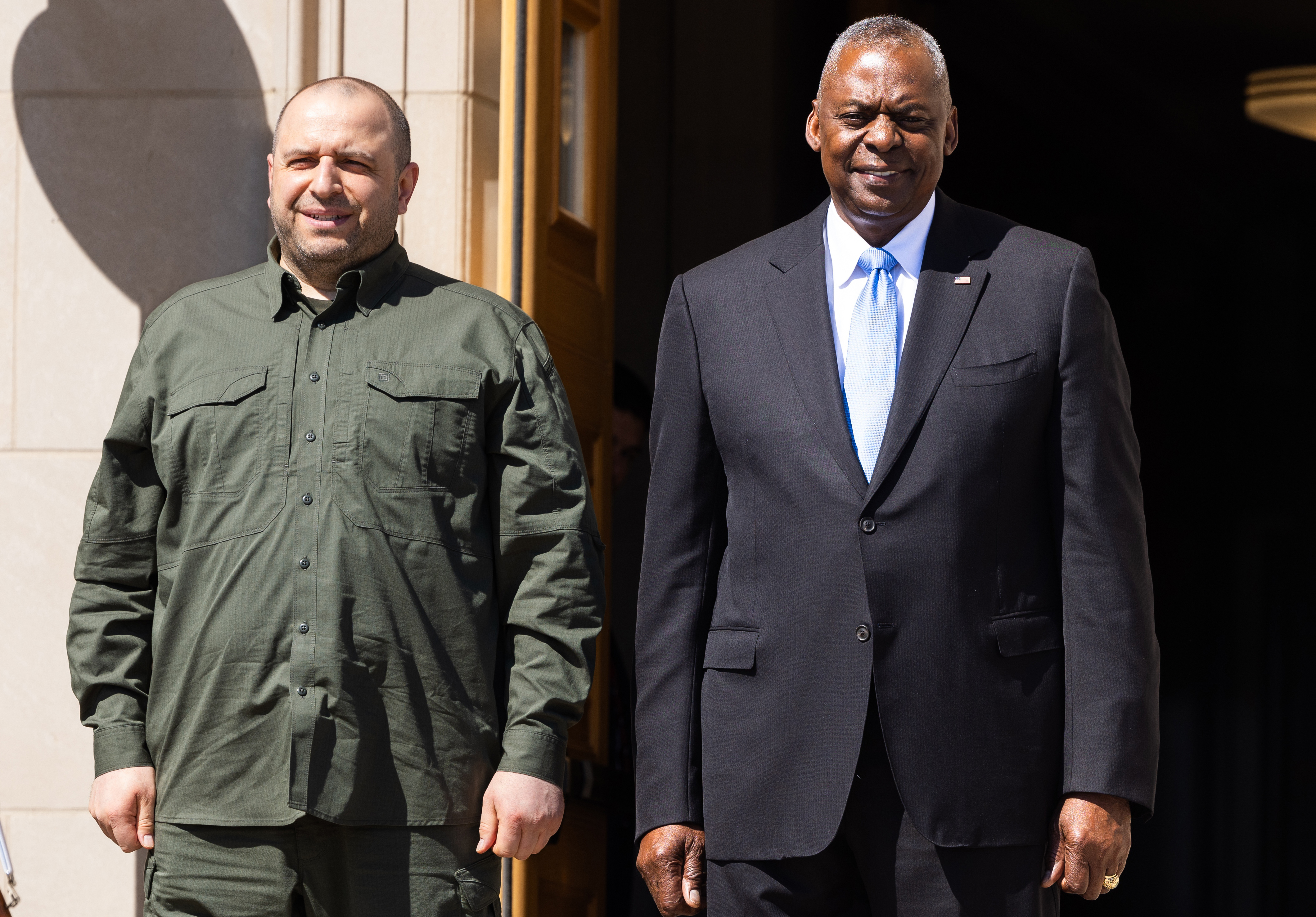 US to announce $2.3bn arms deal for Kyiv; Zelensky calls on Trump to reveal plan to end war