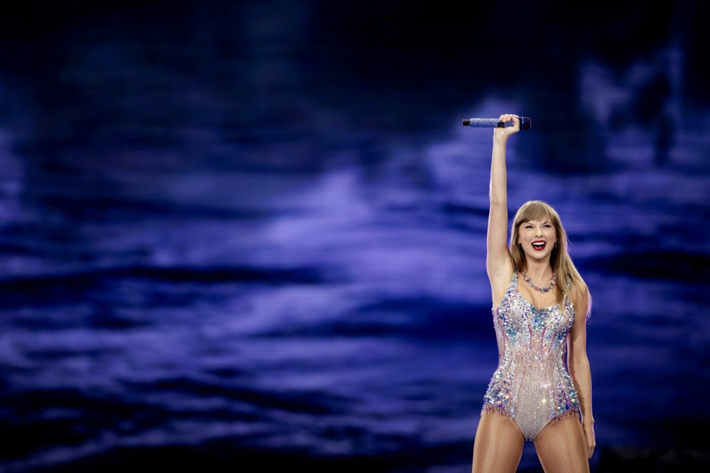 Taylor Swift performs in Amsterdam