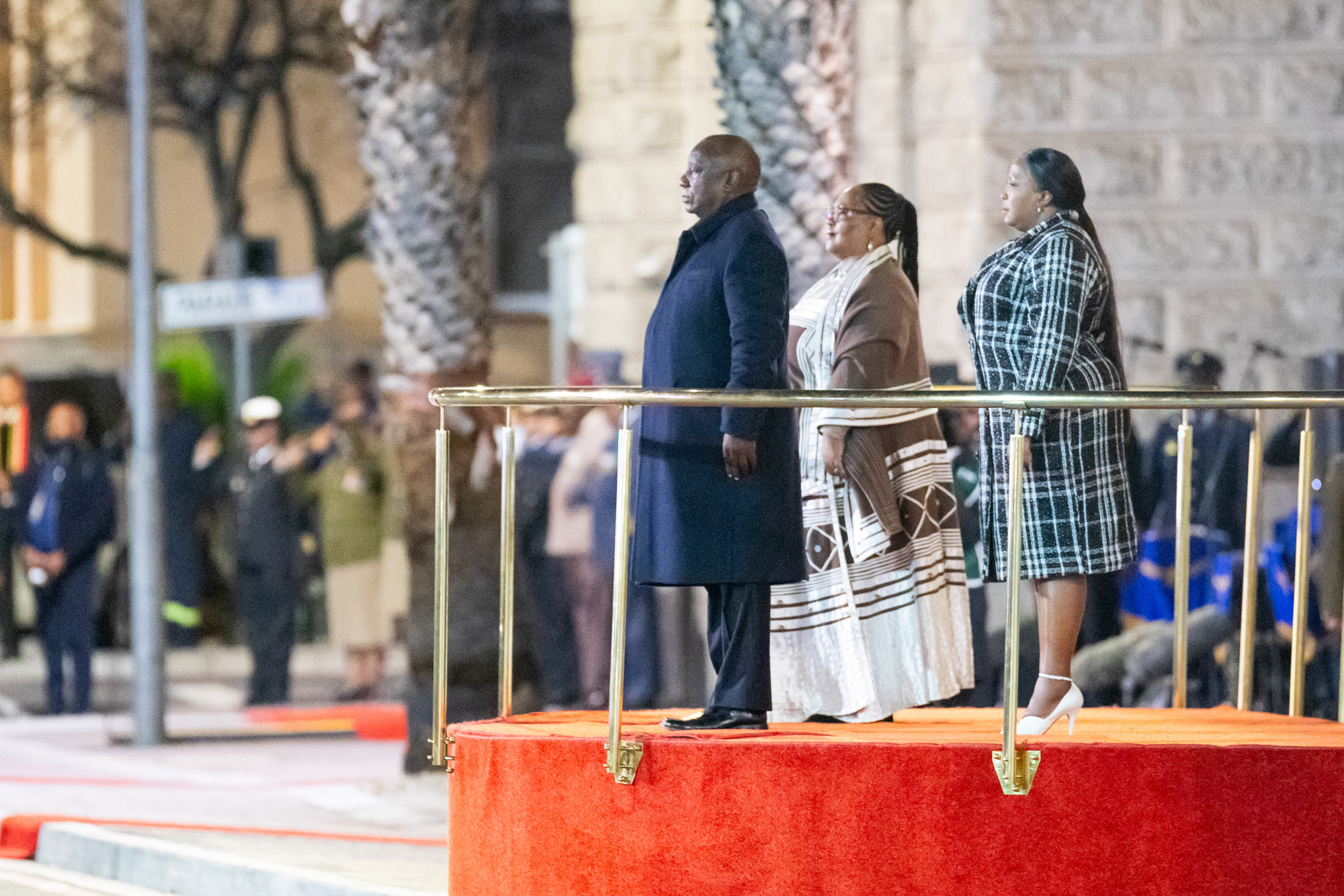 President Cyril Ramaphosa  could learn a lesson or two in leadership from Mandela's  playbook