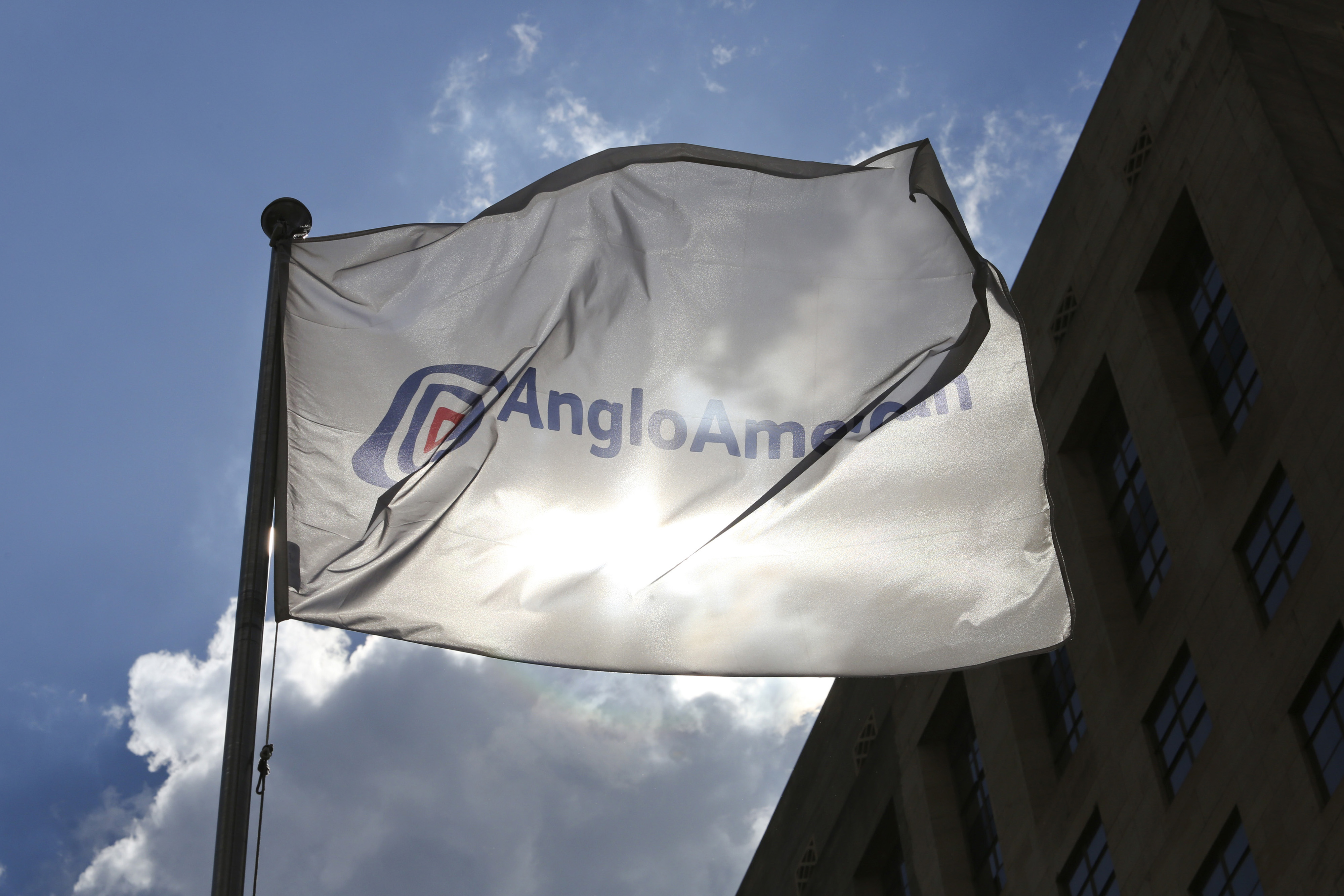 Anglo H1 earnings hit by fertiliser impairment, aims for coal disposal by 2025