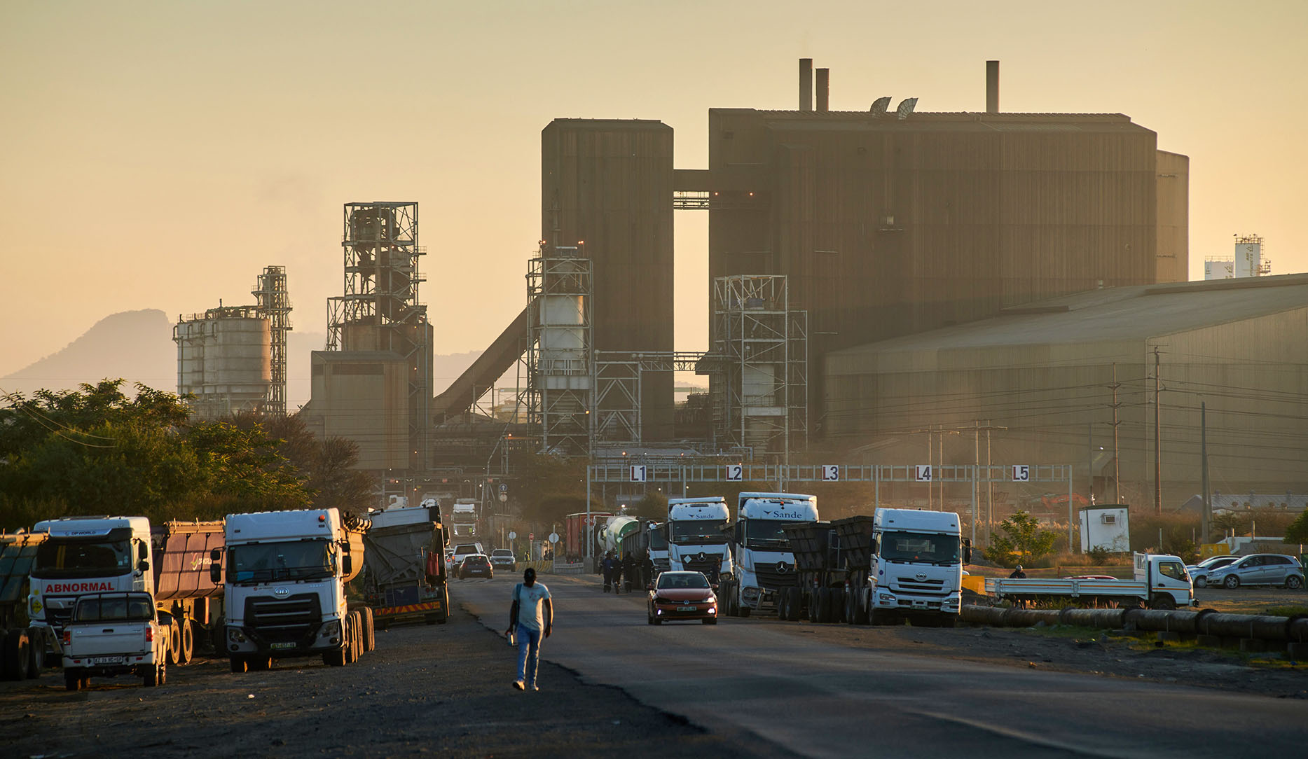 Amplats demerger on track as it plans secondary listing in London