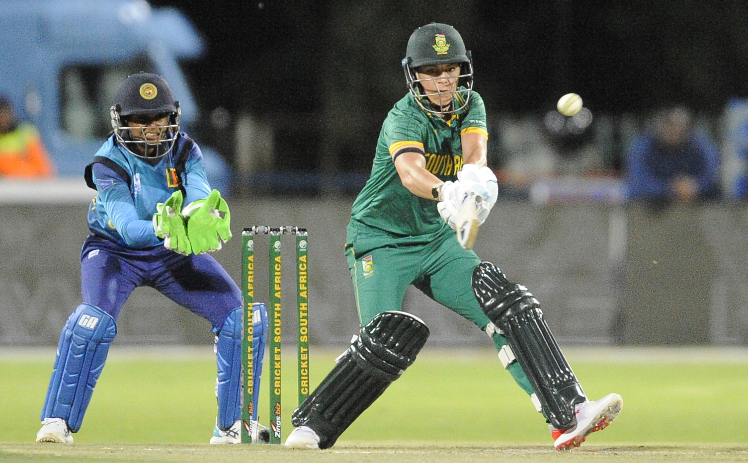 Marizanne Kapp sets retirement talk aside as her performances improve with age