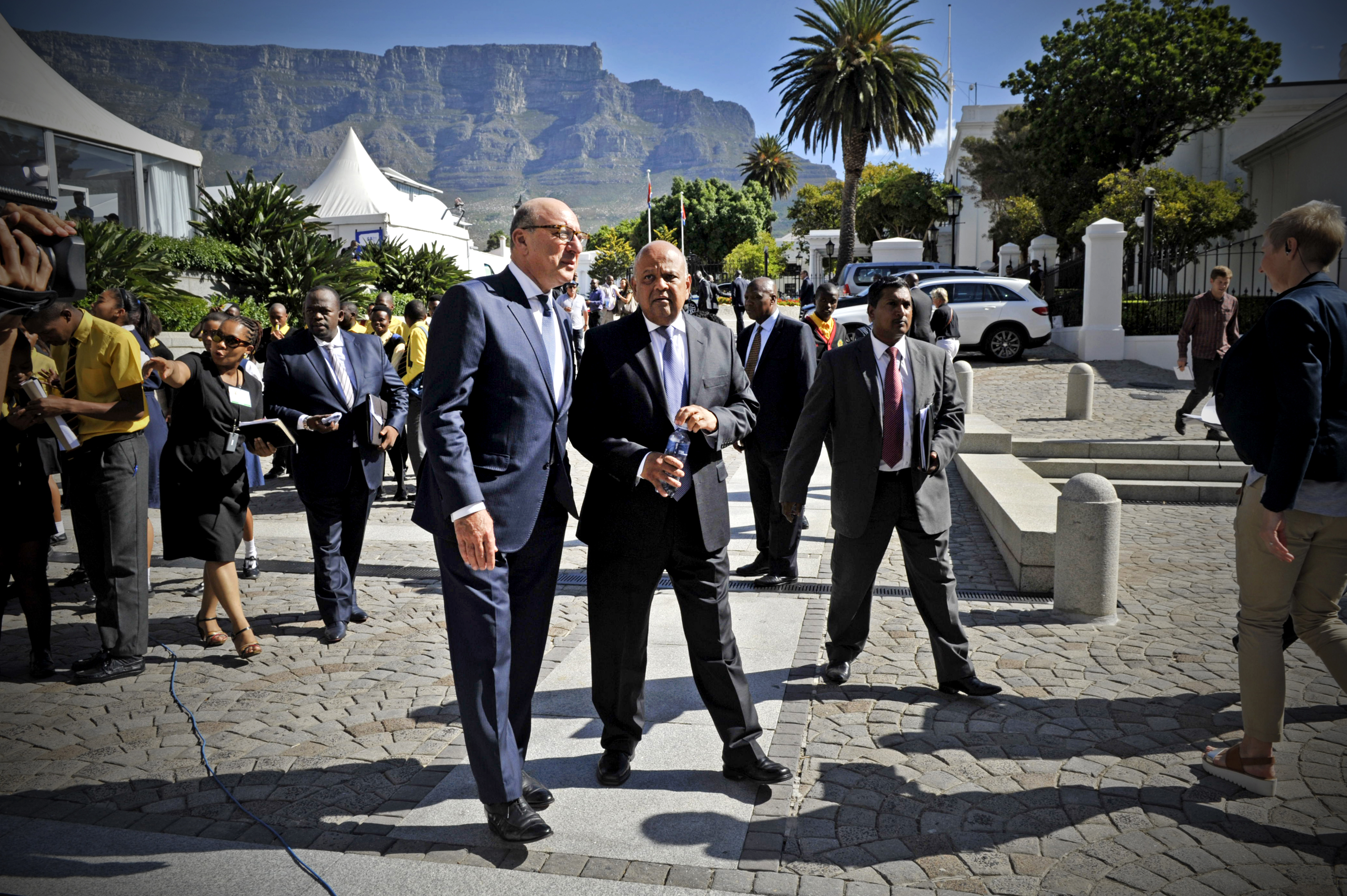 True leadership and selfless dedication — a tribute to Pravin Gordhan