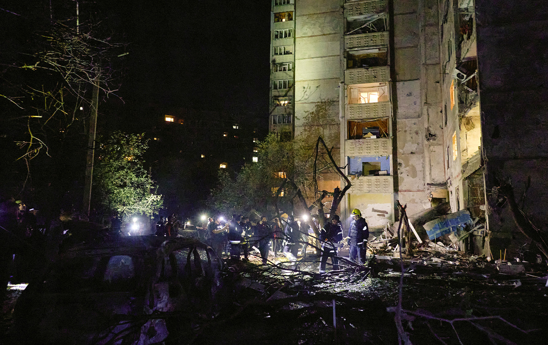 Russia strikes apartment block in Kharkiv; Kyiv air defence units destroy 71 Russian drones