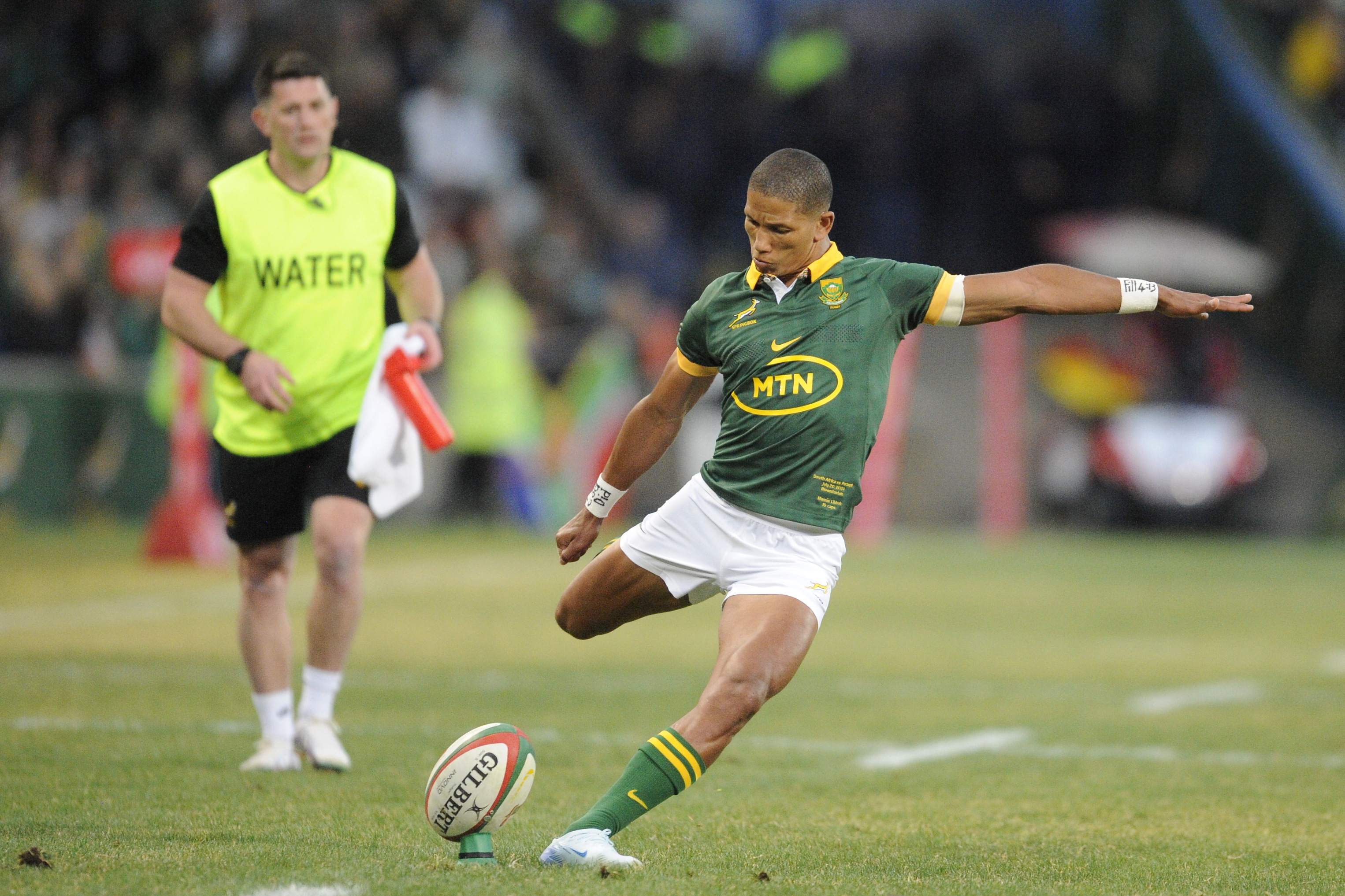 Manie Libbok is an excellent rugby player, but can Boks keep excusing his goal-kicking flaws?