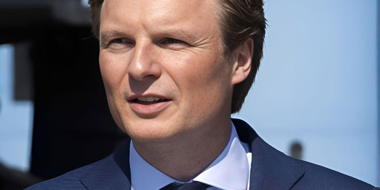 Russia targets Kyiv and Odesa; Dutch minister pledges €400m for Ukrainian drone support