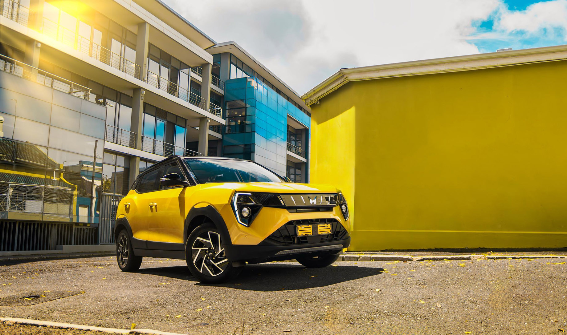 A fortuitous convergence — the Sun King, Mahindra’s new crossover and a birthday bash at The Palace