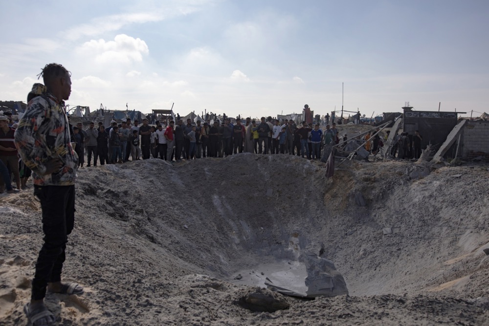 Israel ‘wants freedom to strike Lebanon even after ceasefire’ - France; IDF attack targets Syria’s Homs countryside