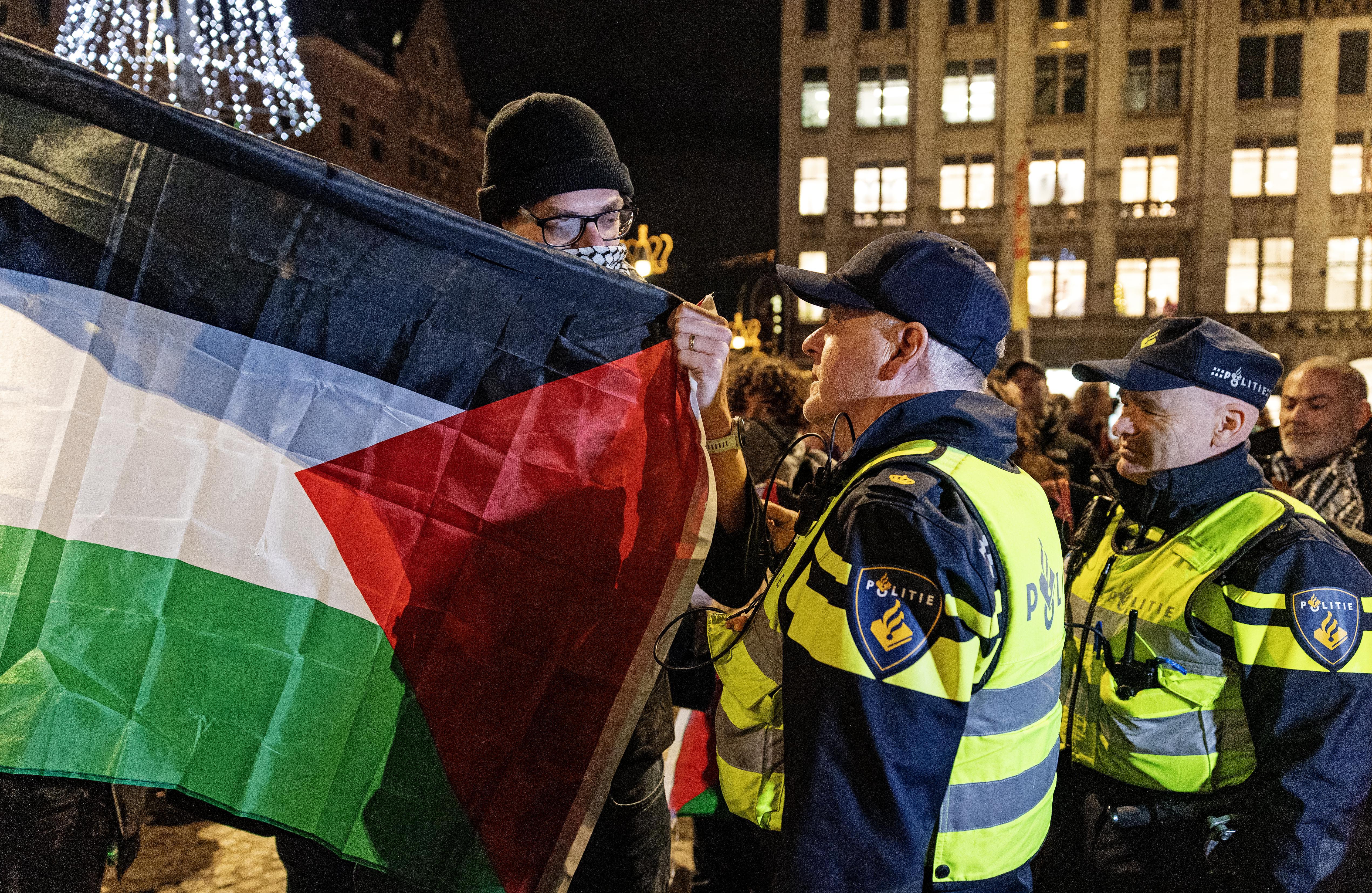 Pro-Palestinian demonstration in Amsterdam despite ban following soccer violence