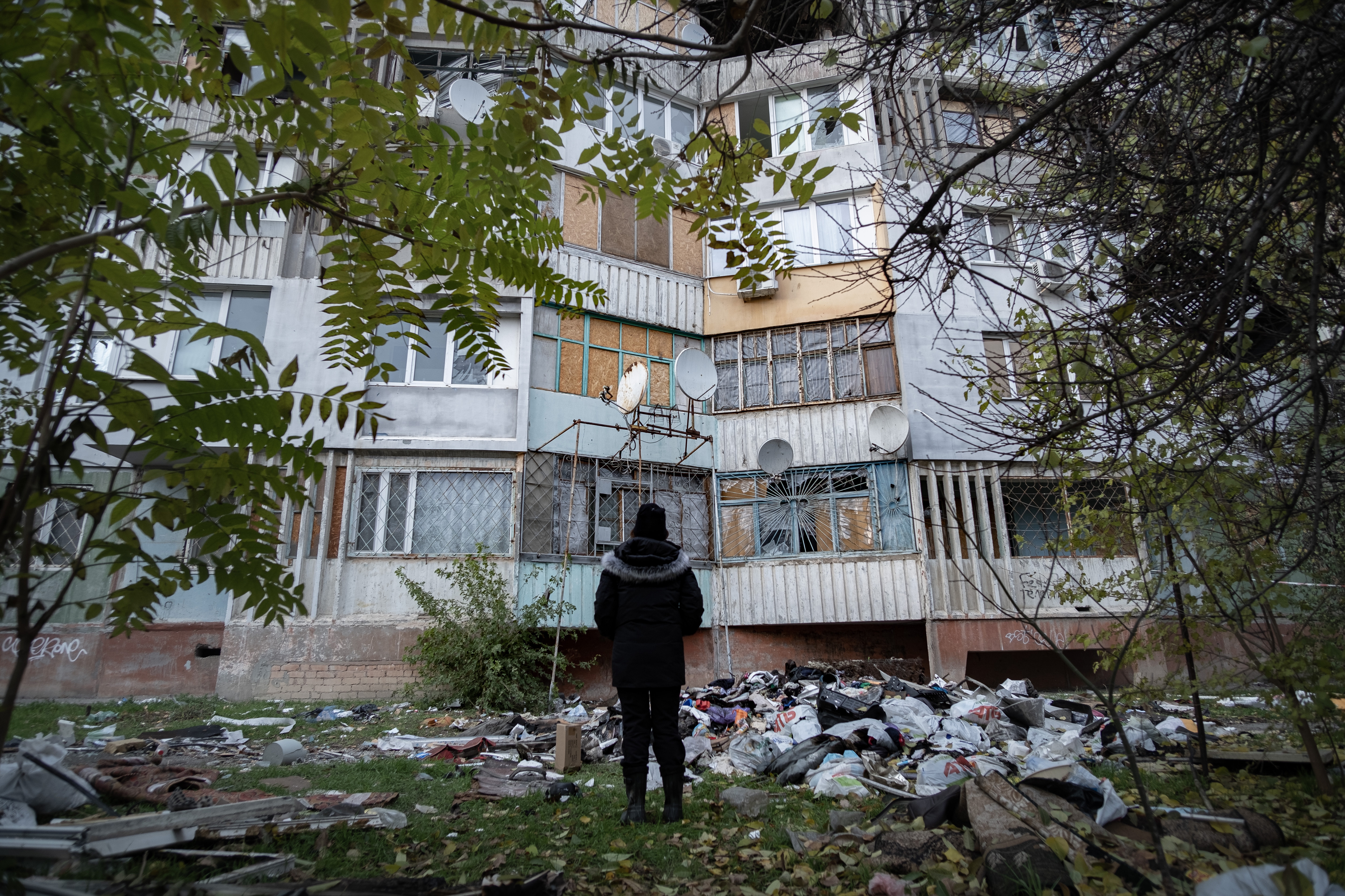 Civilian life amid destruction in Kherson, southern Ukraine