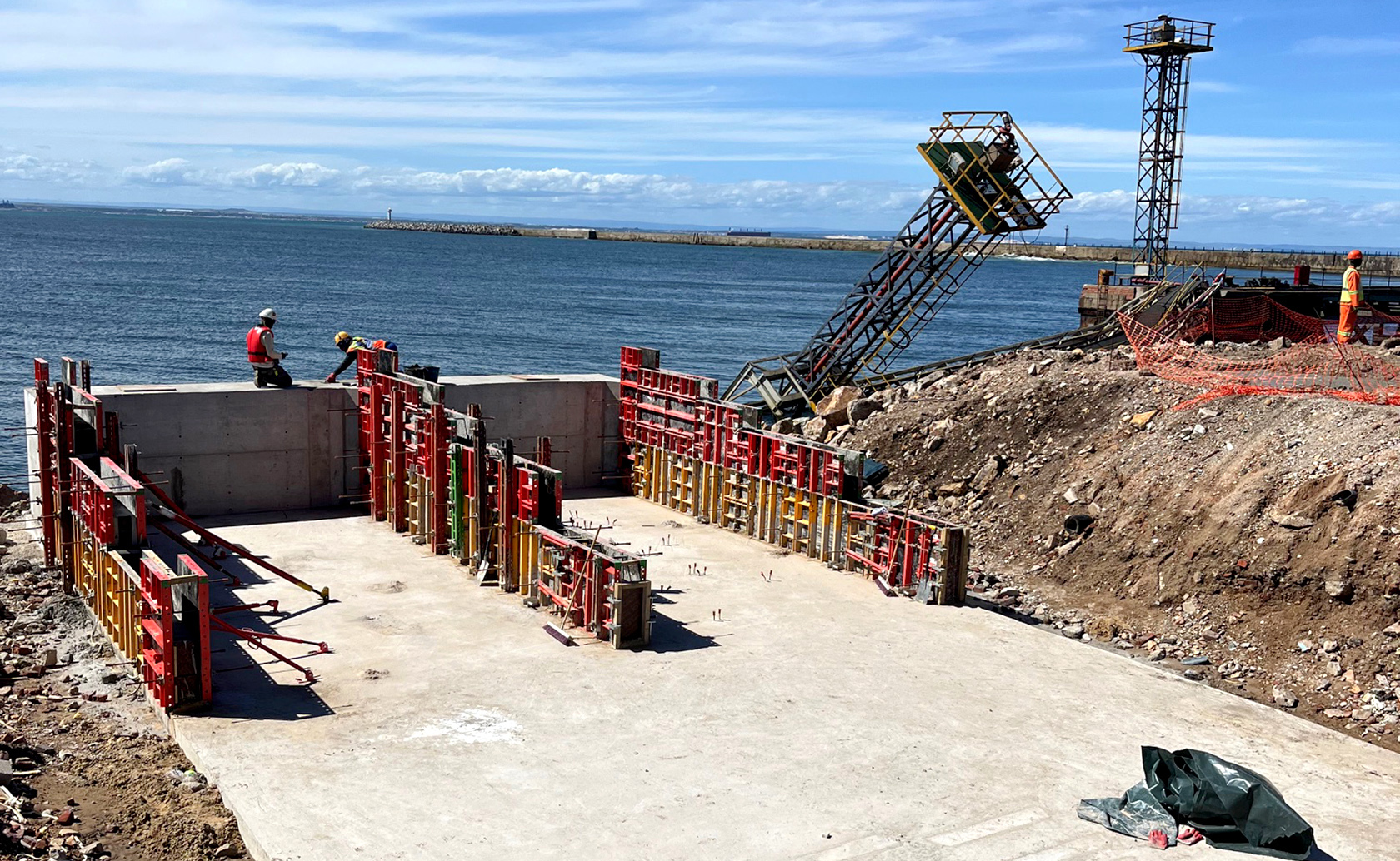 Minister promises immediate action on NMB fuel price when harbour repaired