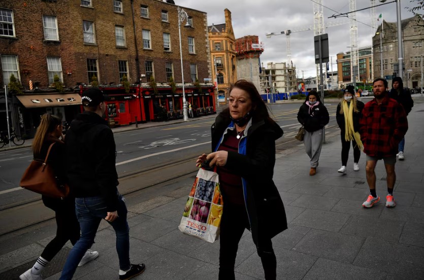 Irish consumer sentiment holds steady ahead of election