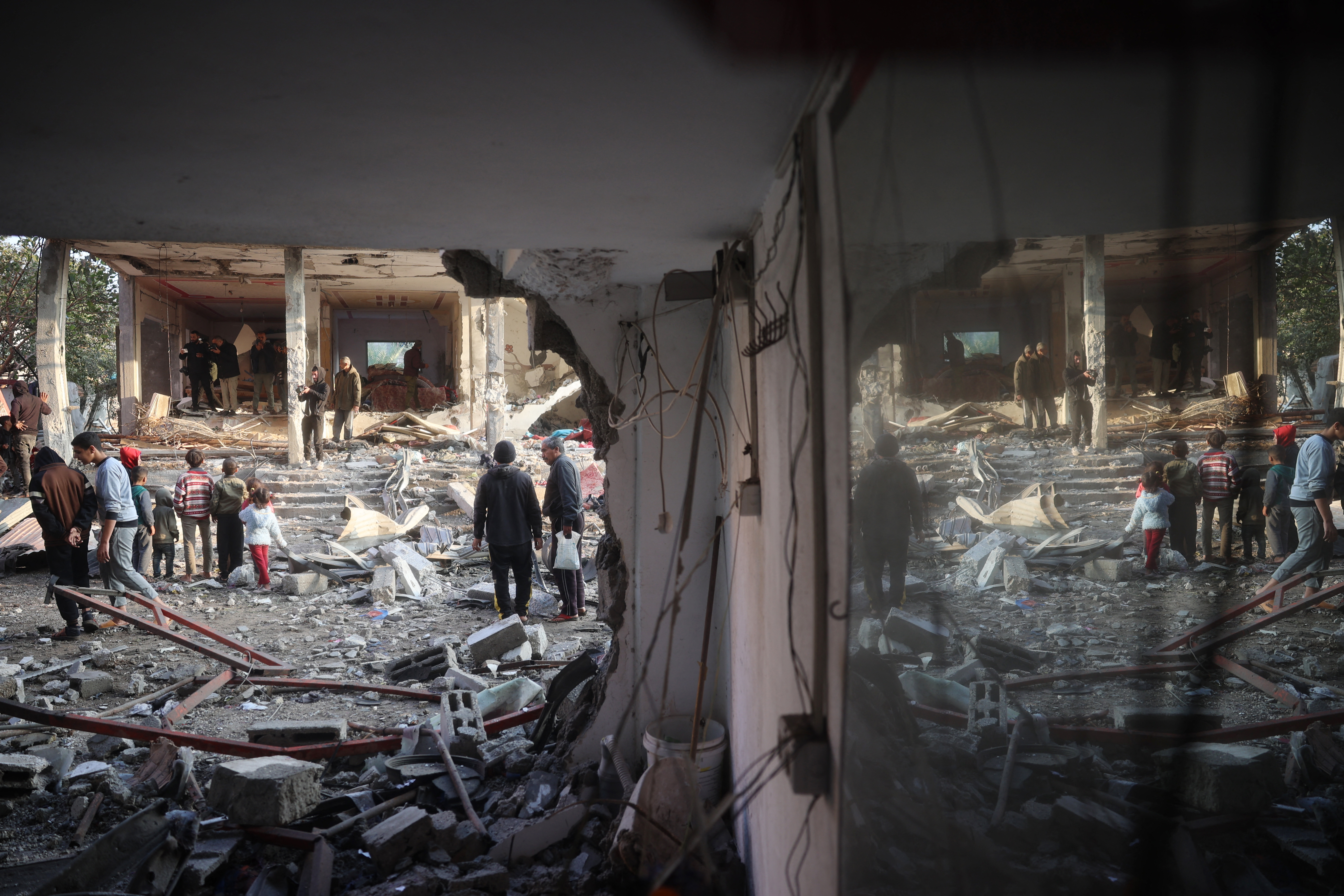 Israeli airstrikes kill 13 people ‘protecting humanitarian aid trucks’; US's Sullivan hints at Gaza ceasefire deal