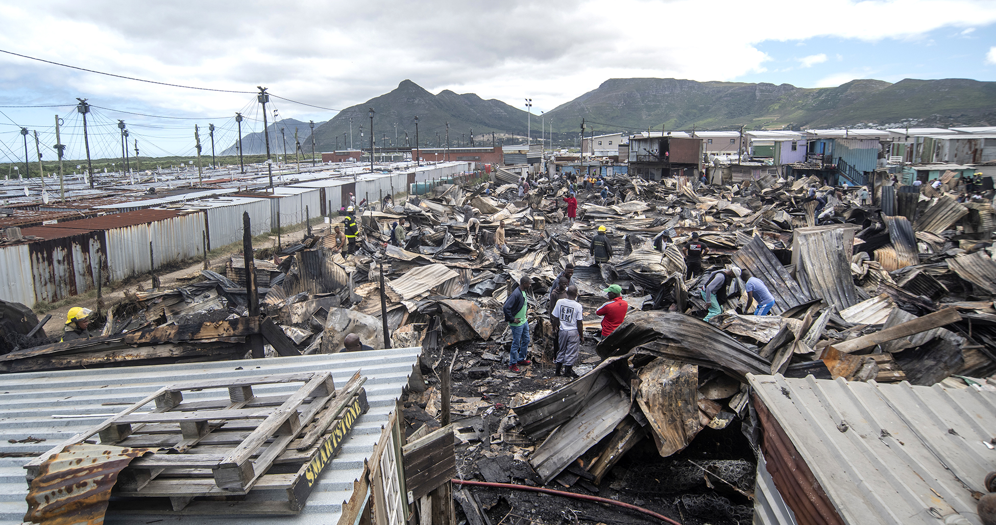 Fatal pre-dawn fire devastates Masiphumelele