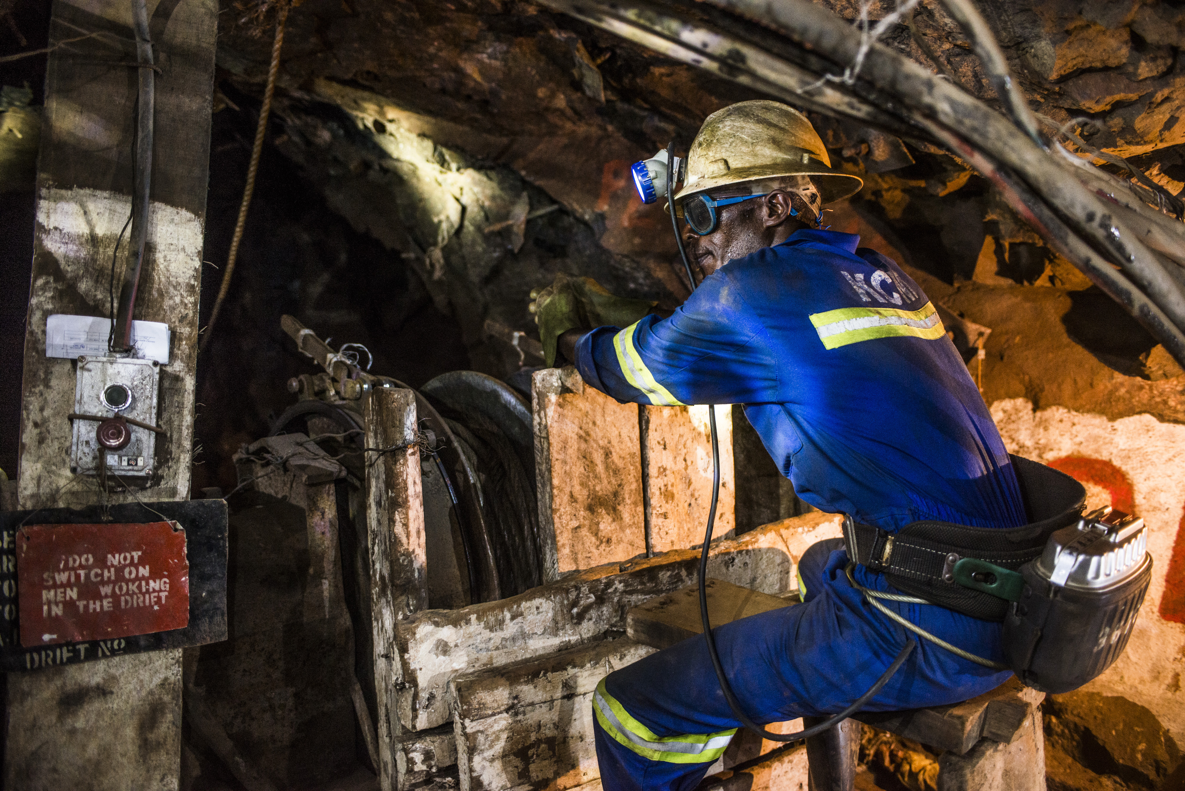  A miner uses a machine to excavate copper ore in an underground tunnel at the 296m level at the Nchanga copper mine in Chingola, Zambia. (Photographer: Waldo Swiegers / Bloomberg via Getty Images)