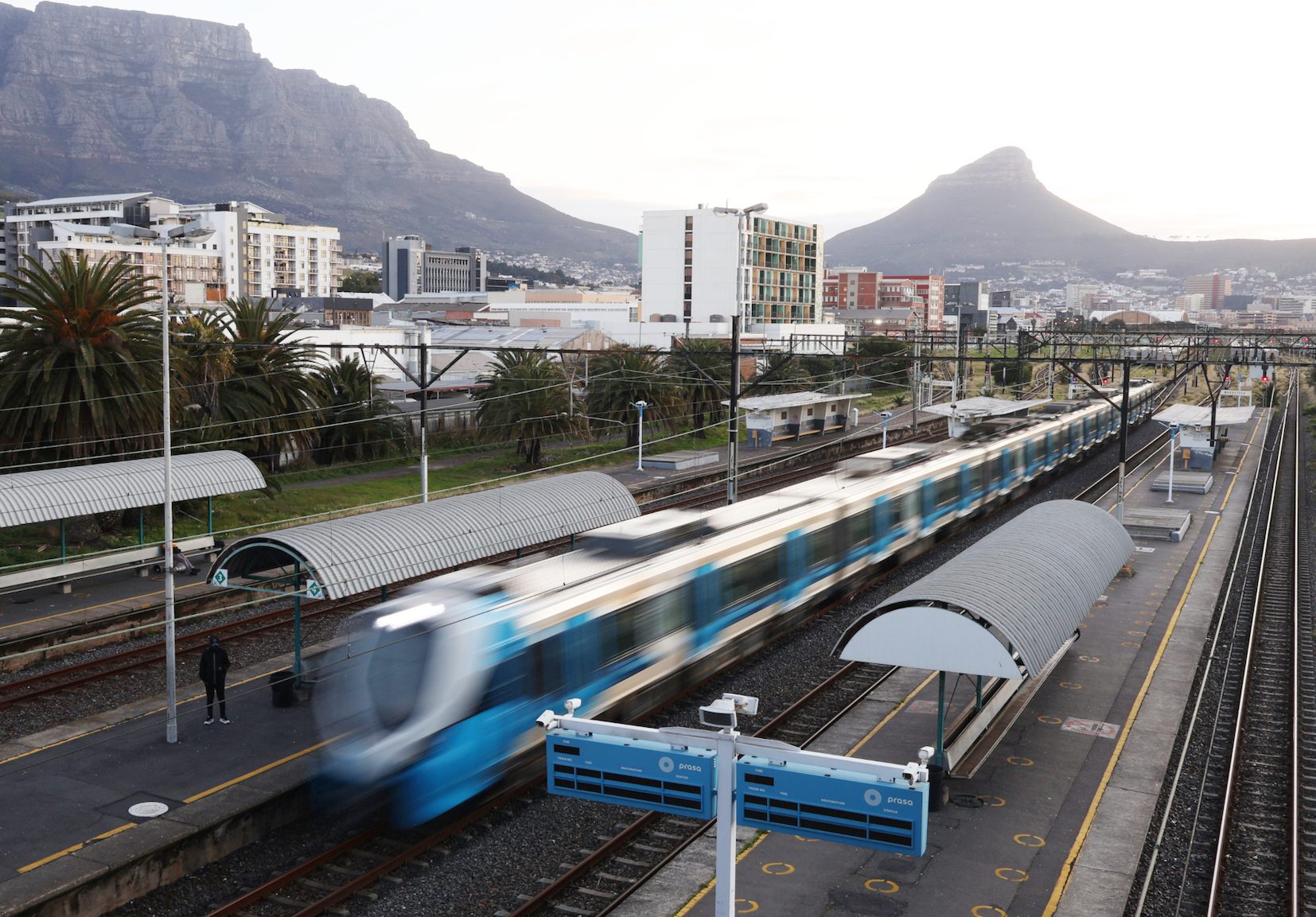 Rail agency finally signs deal with City of Cape Town to improve Metrorail