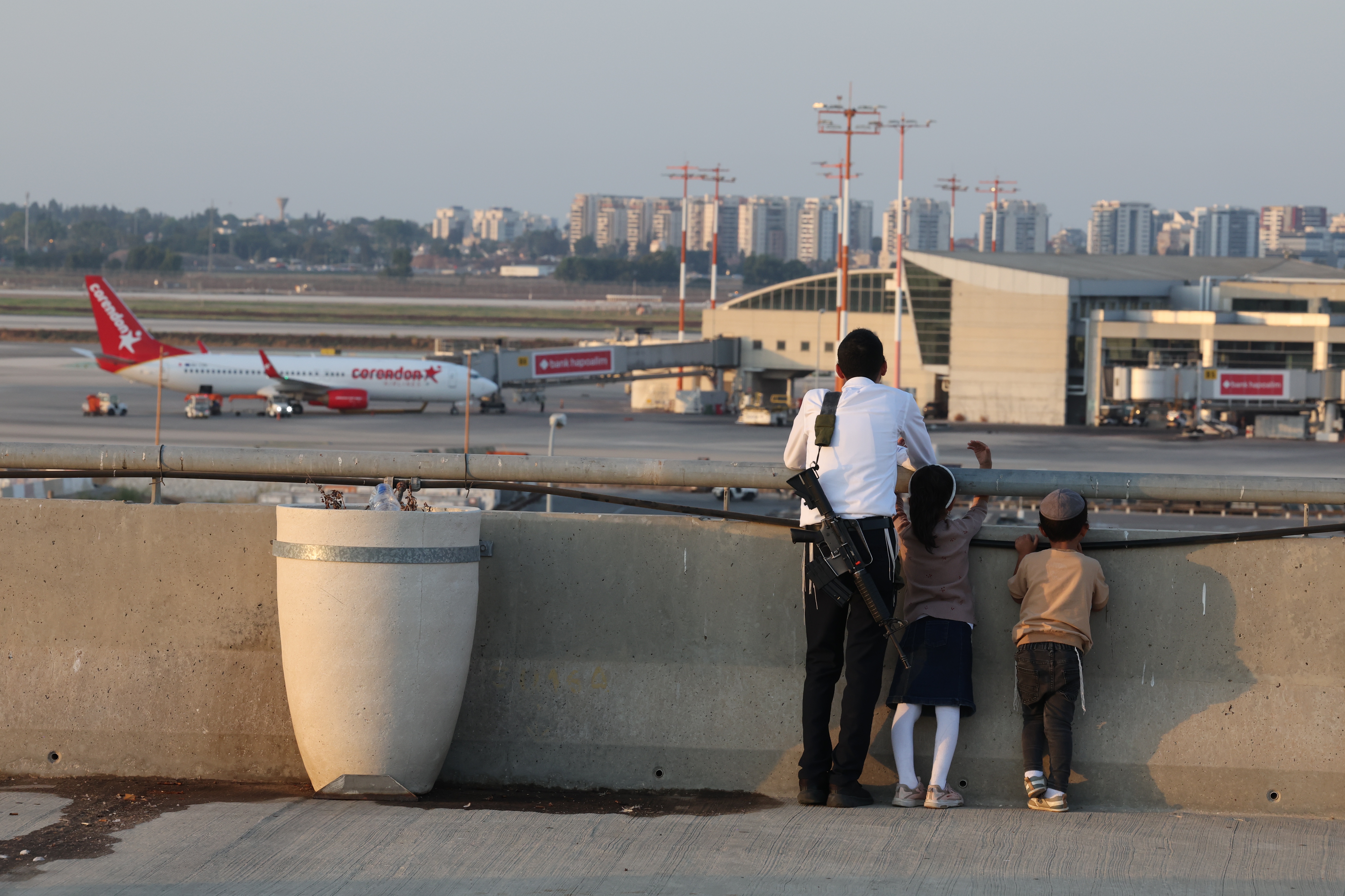 International airline companies delay and cancel flights to Israel due to security situation