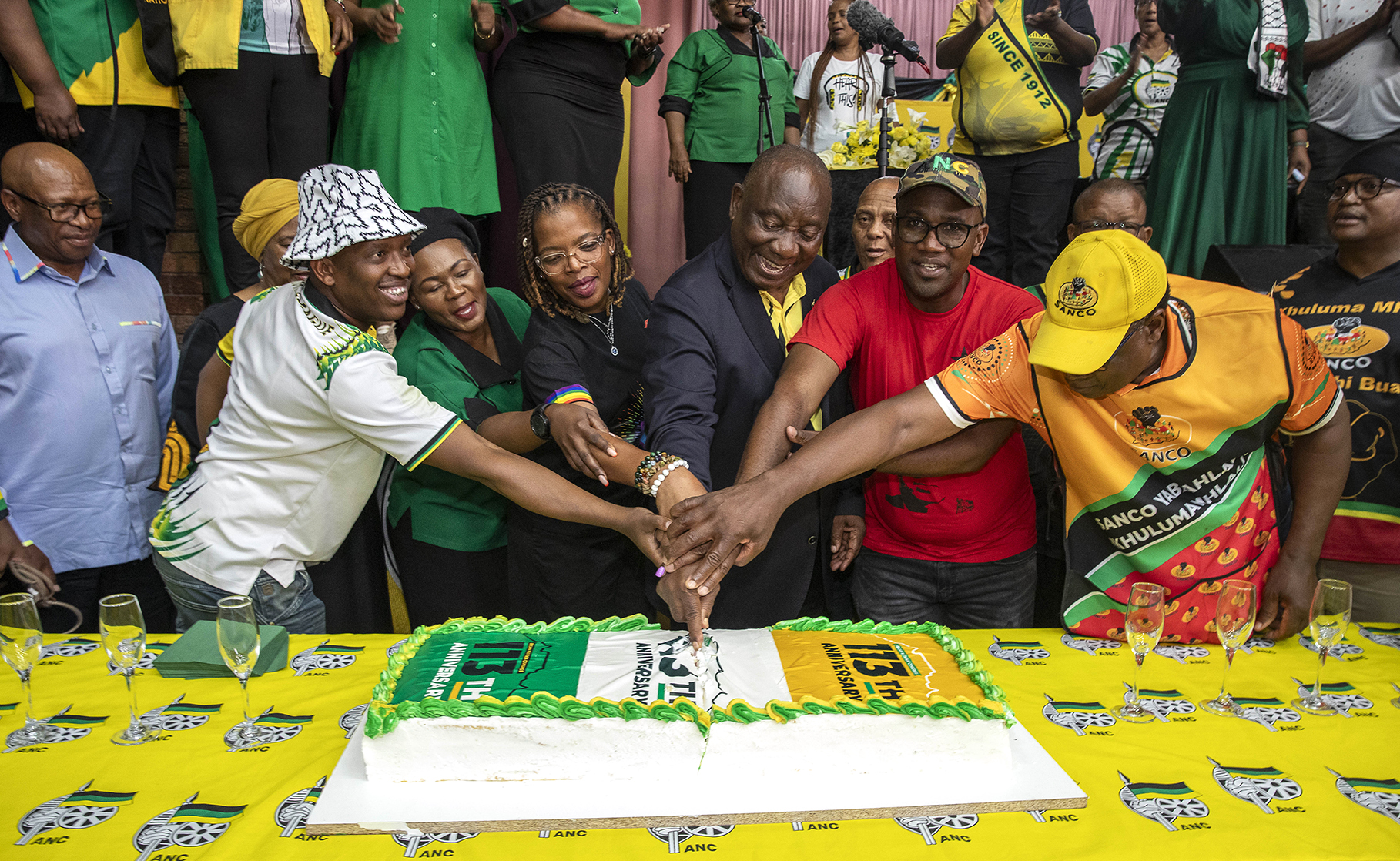 Ramaphosa, Robben Island visit dominate cake-cutting ceremony to celebrate ANC's 113th anniversary
