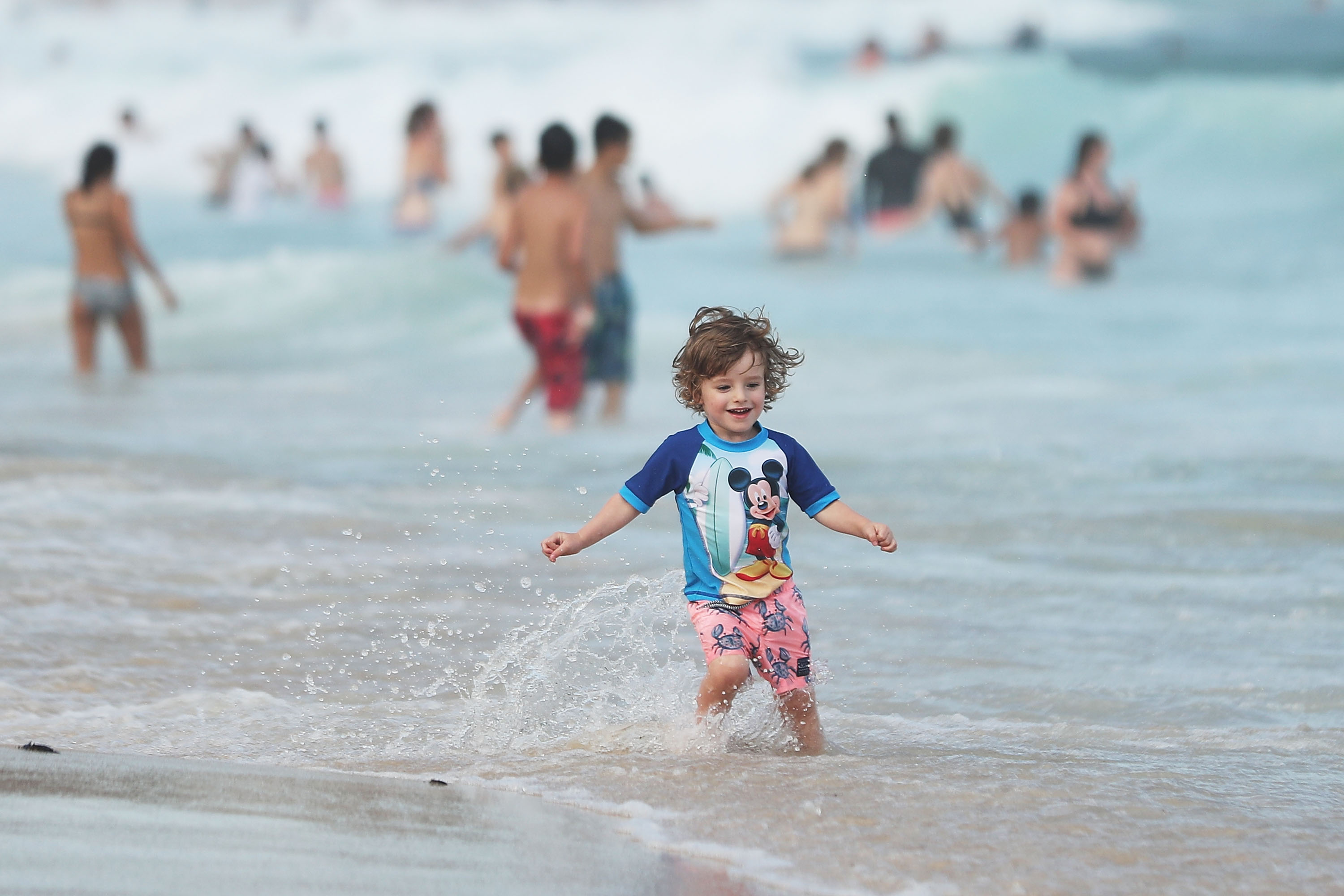 Babies and toddlers get sunburnt easily: how to keep them safe