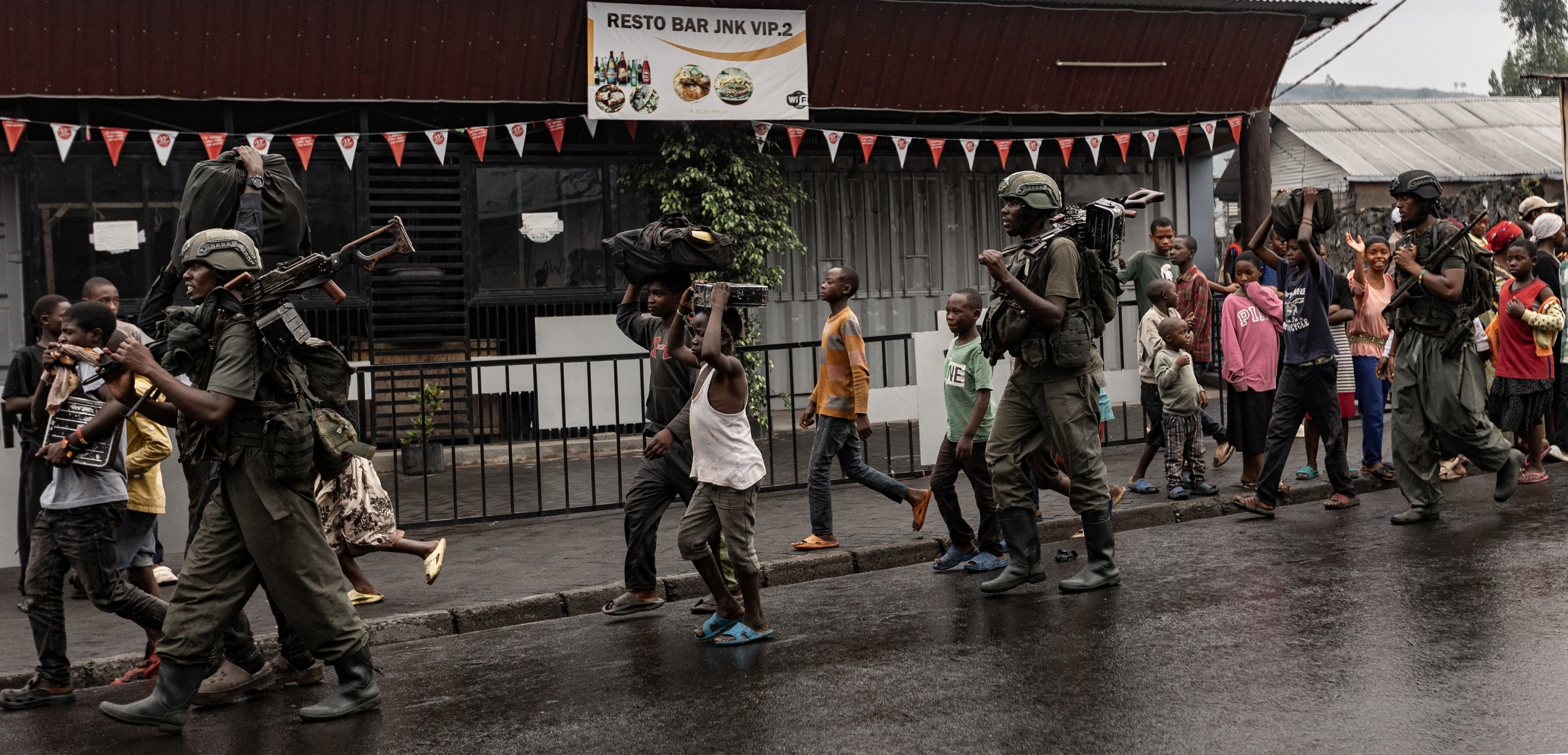 Four more dead, SANDF force in ‘very tense situation’ as M23 overruns Goma