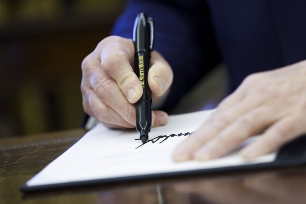 Crossed Wires: Unpacking Trump’s daft and dangerous Afrikaner refugee proposal