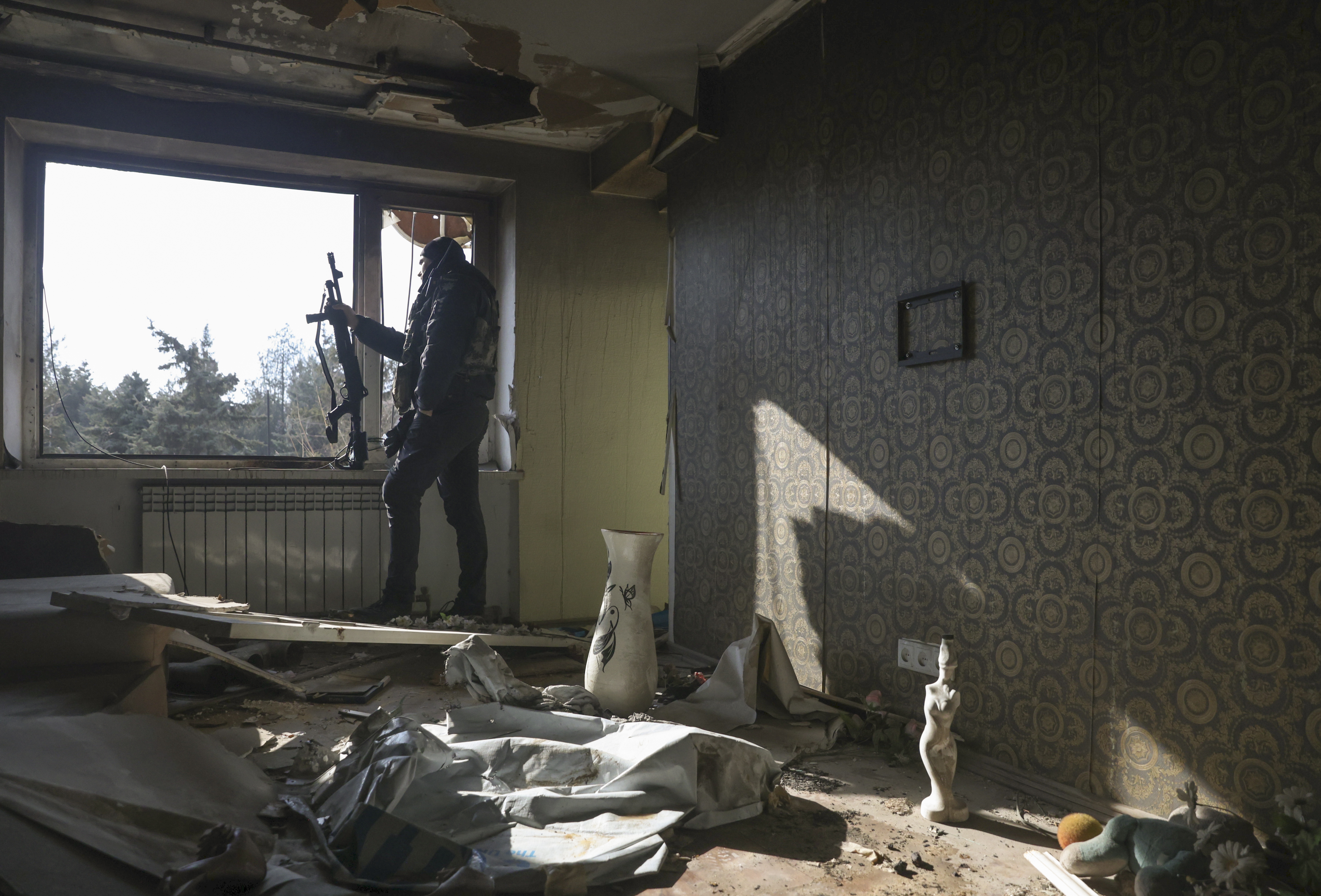 Daily life in frontline city of Orikhiv amid Russian invasion