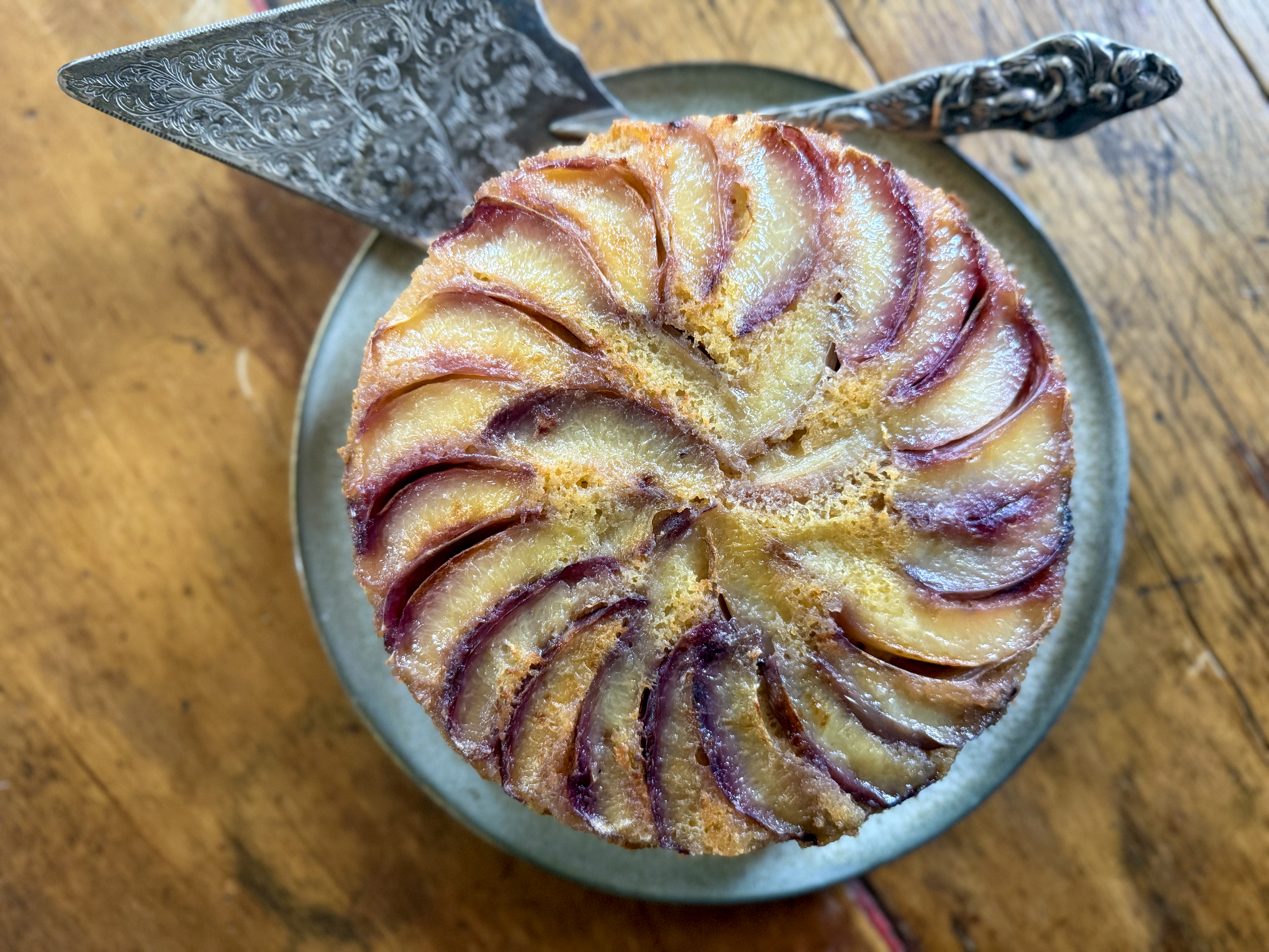 An upside down nectarine cake for a tea time treat