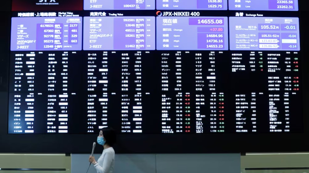 Asian stocks follow Wall St higher on tariff roadmap