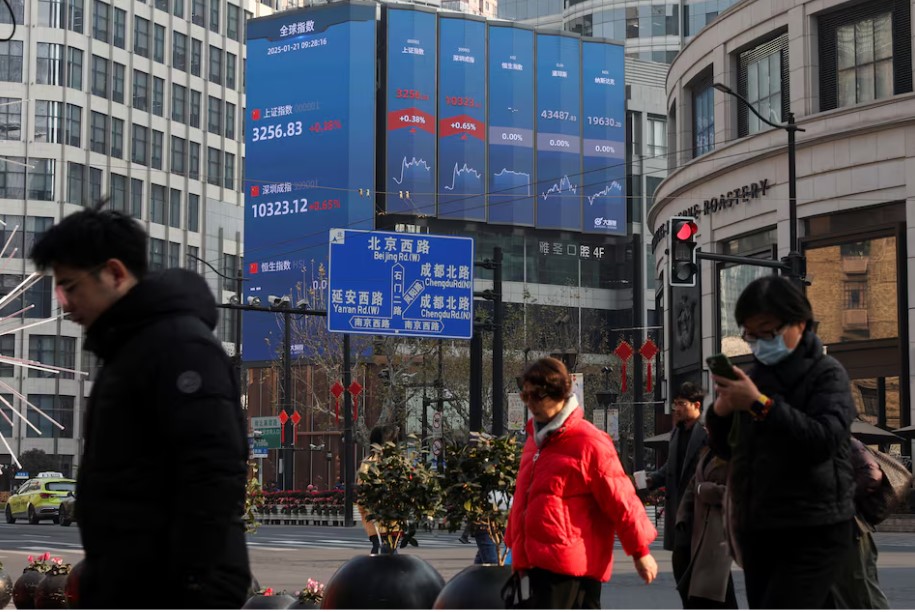 Slide in Chinese shares hampers Asian markets despite Fed optimism