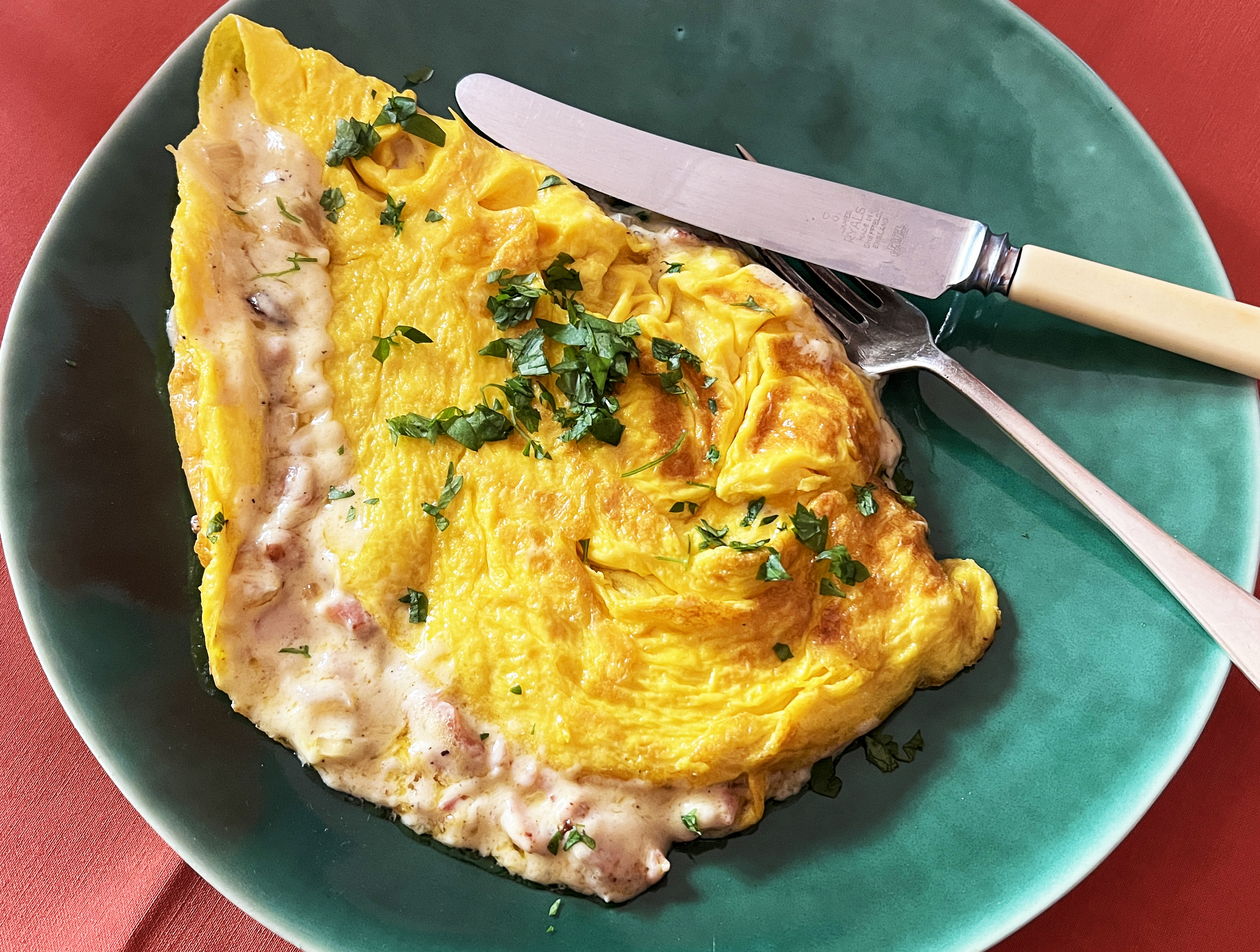Lekker Brekker Monday: Cheese and bacon omelette