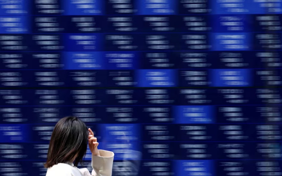 Stocks on guard for payrolls, Tesla tumbles as Trump-Musk bromance sours