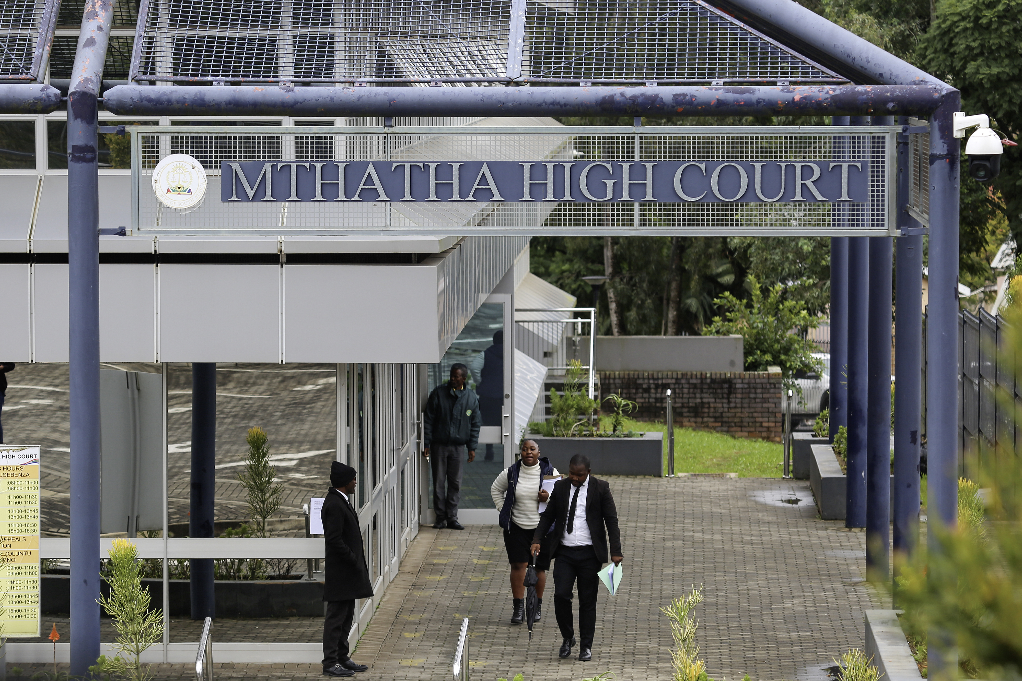 Mthatha High Court officials solicit bribes to do their jobs, investigation reveals