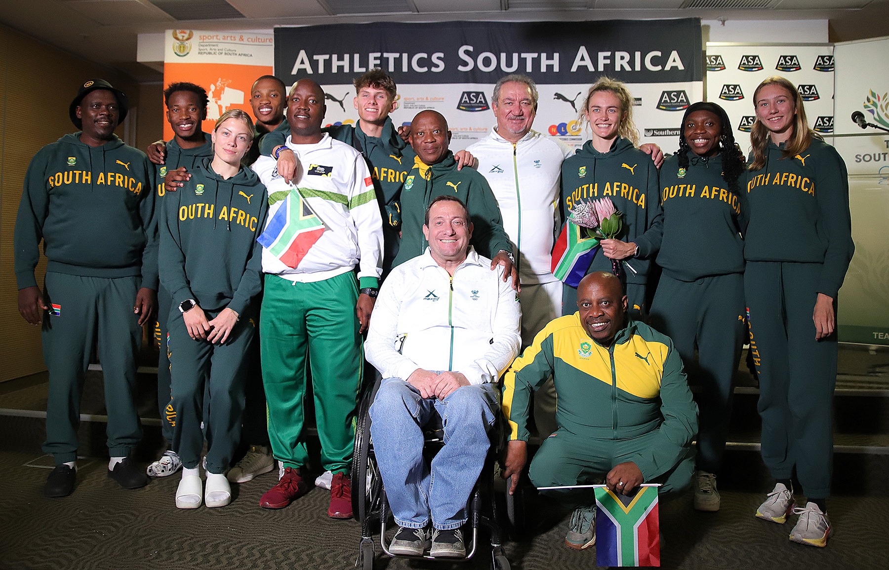South Africa’s world-conquering relay stars hope to build on exploits before World Championships