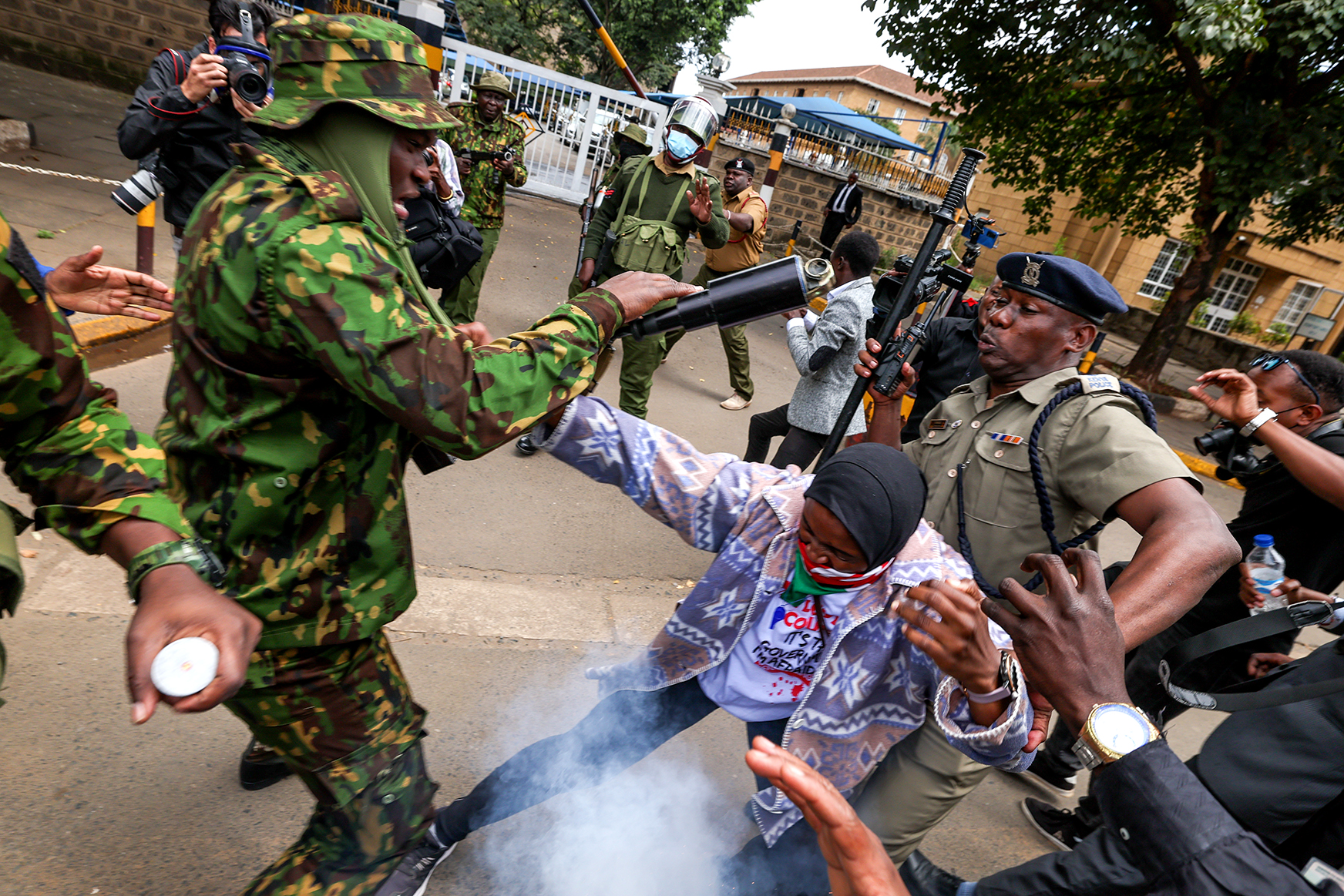 Kenyan police fire teargas at protesters after death of blogger in custody