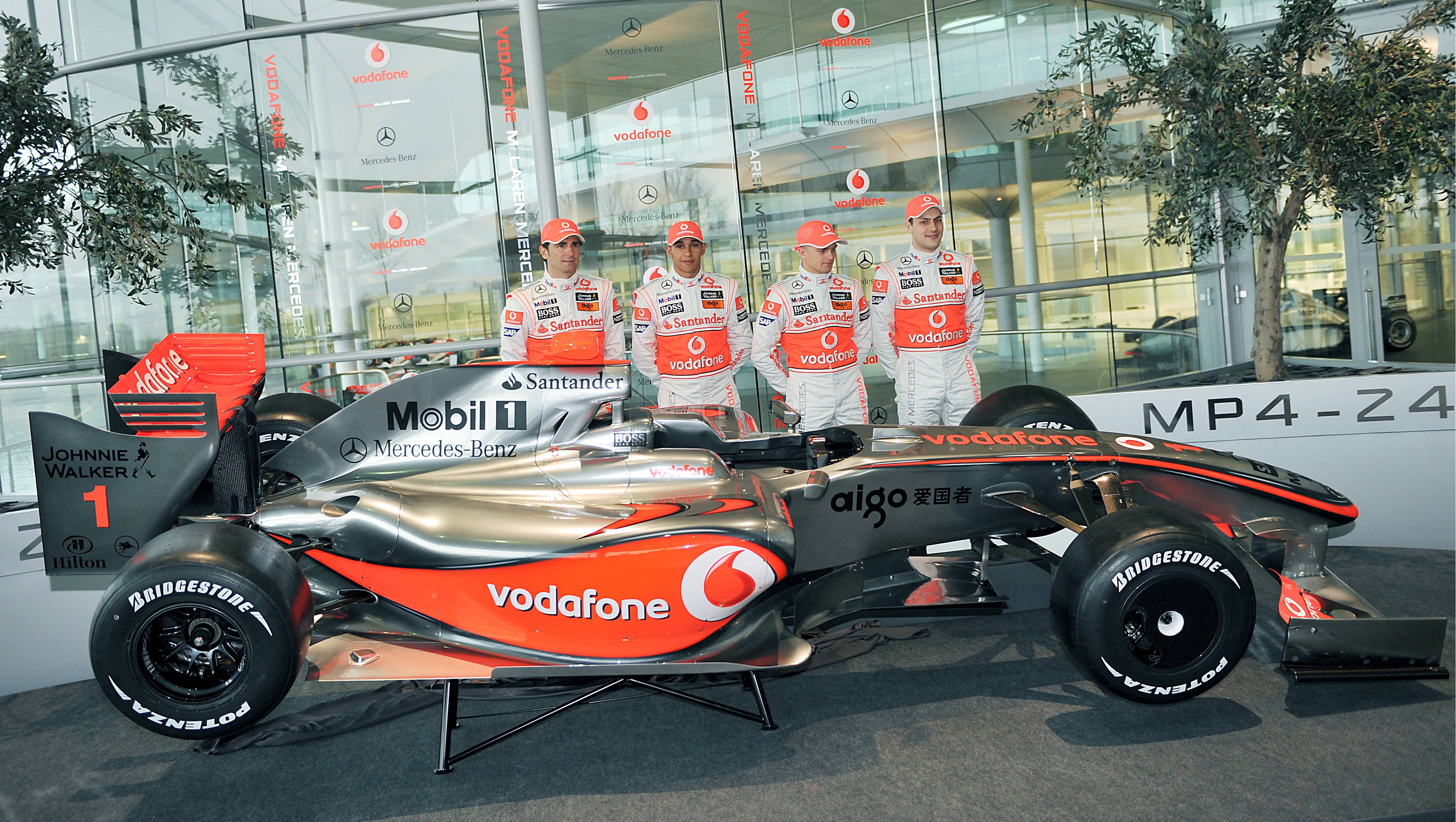 McClaren launch F1 MP24