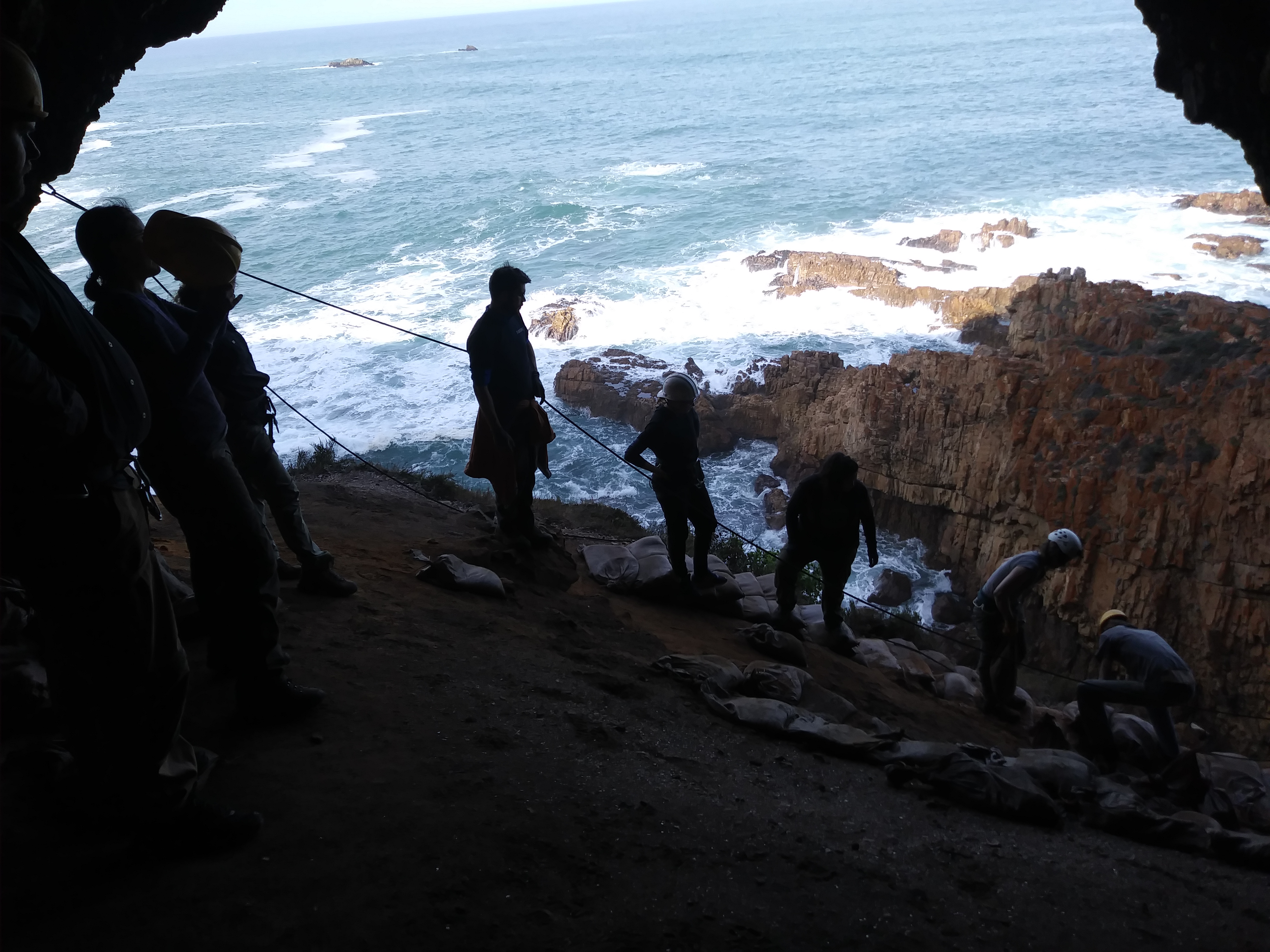 Stone tools from a cave on South Africa’s coast speak of life at the end of the Ice Age