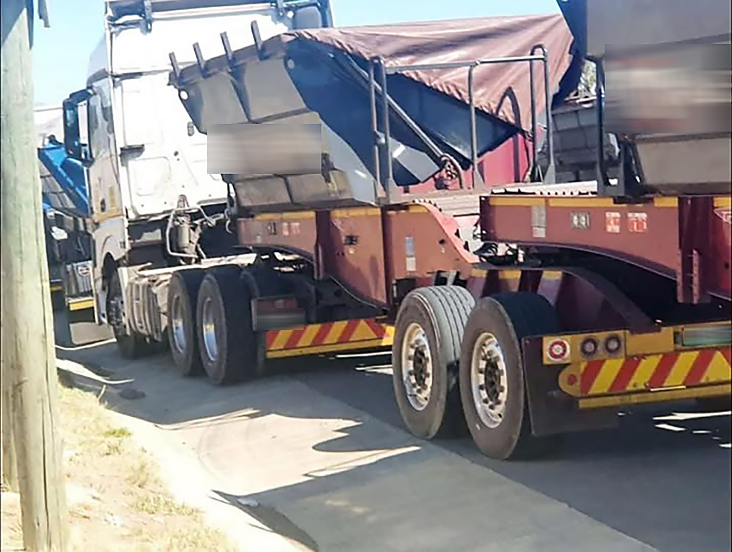 Manganese carrier truck driver held for allegedly trying to bribe Eastern Cape traffic officer