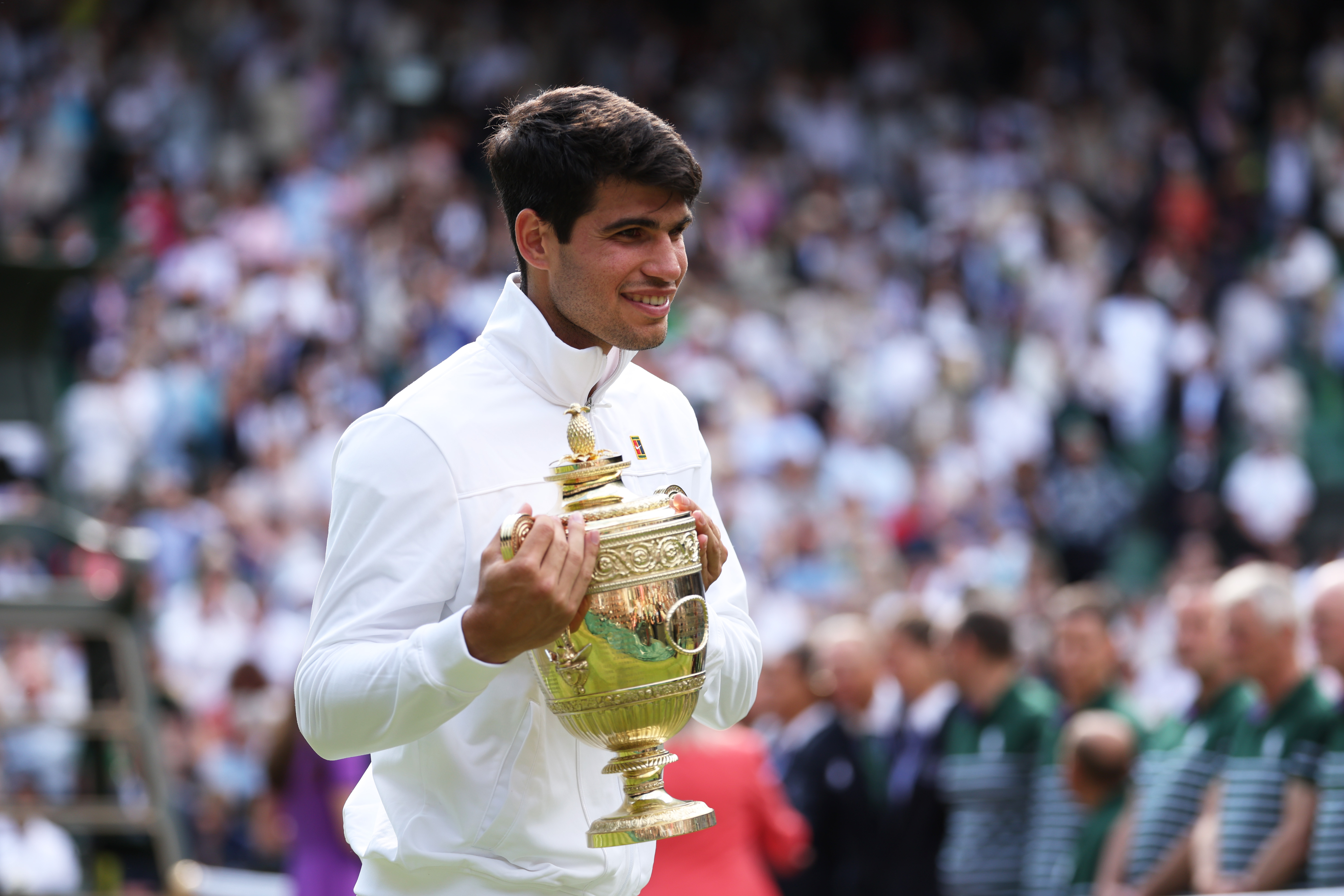 Alcaraz hot favourite to bag men’s Wimbledon hat-trick, but women’s draw is wide open