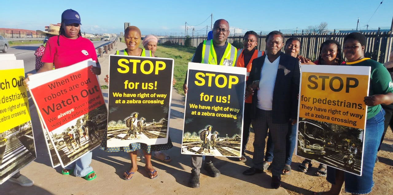 Where are the traffic cops, NPO asks, as communities patrol Nelson Mandela Bay’s deadly R75
