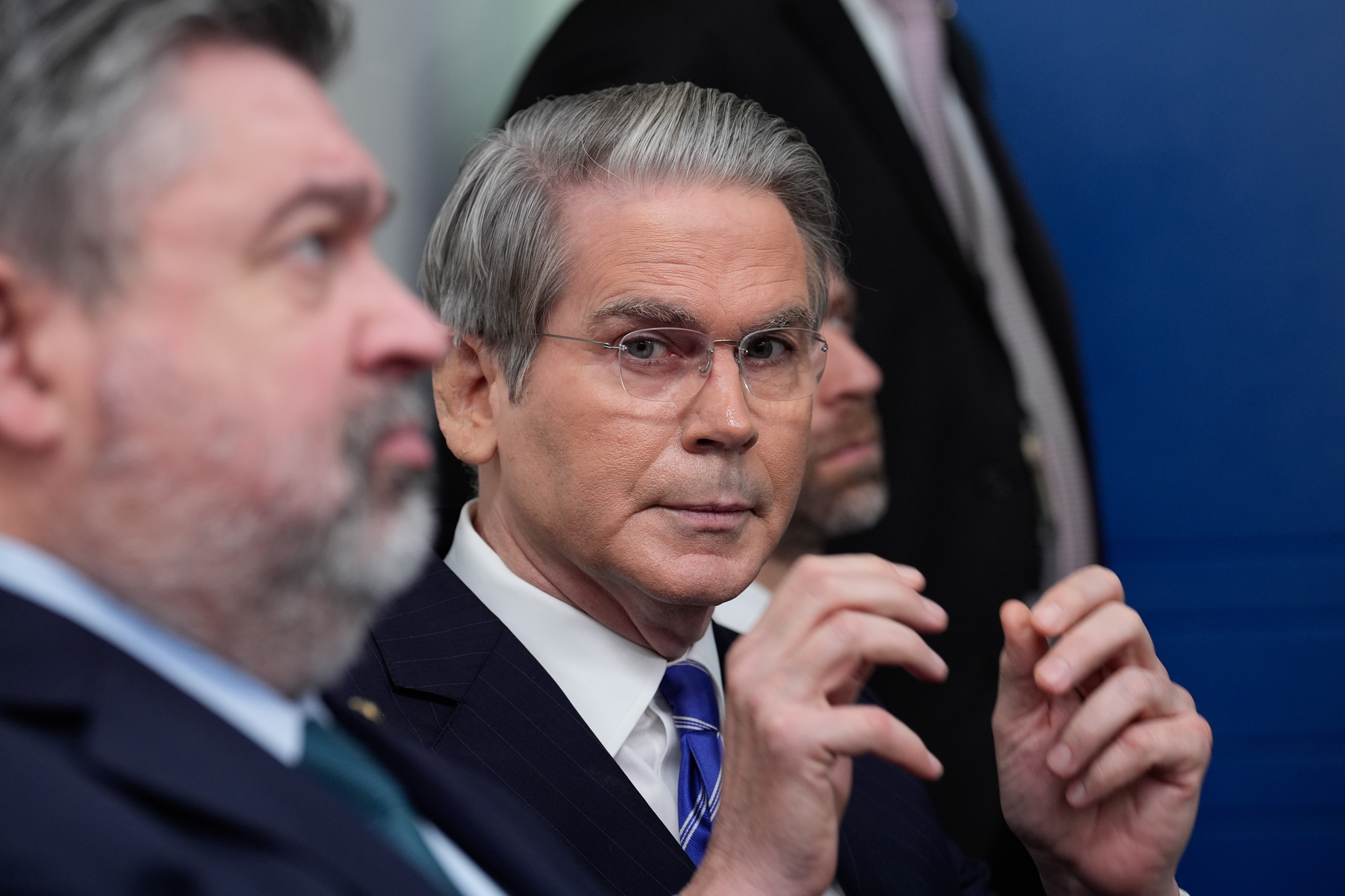 Judge to weigh blocking Trump on birthright citizenship despite Supreme Court ruling