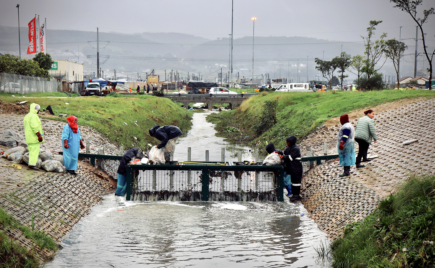 How local litter traps are making a splash against pollution in SA