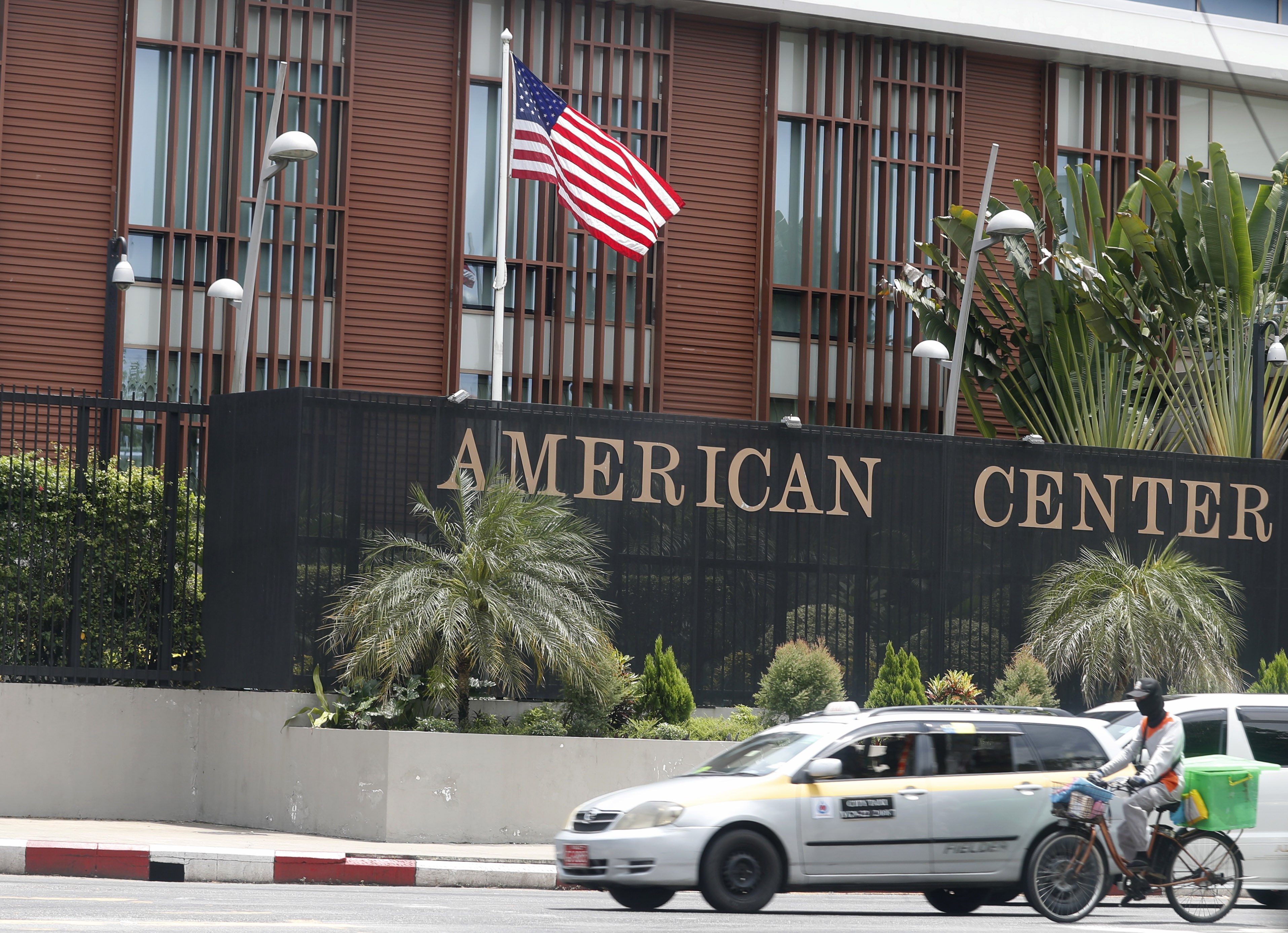 US requires Zambia, Malawi citizens to pay up to $15,000 bond for some visitor visas