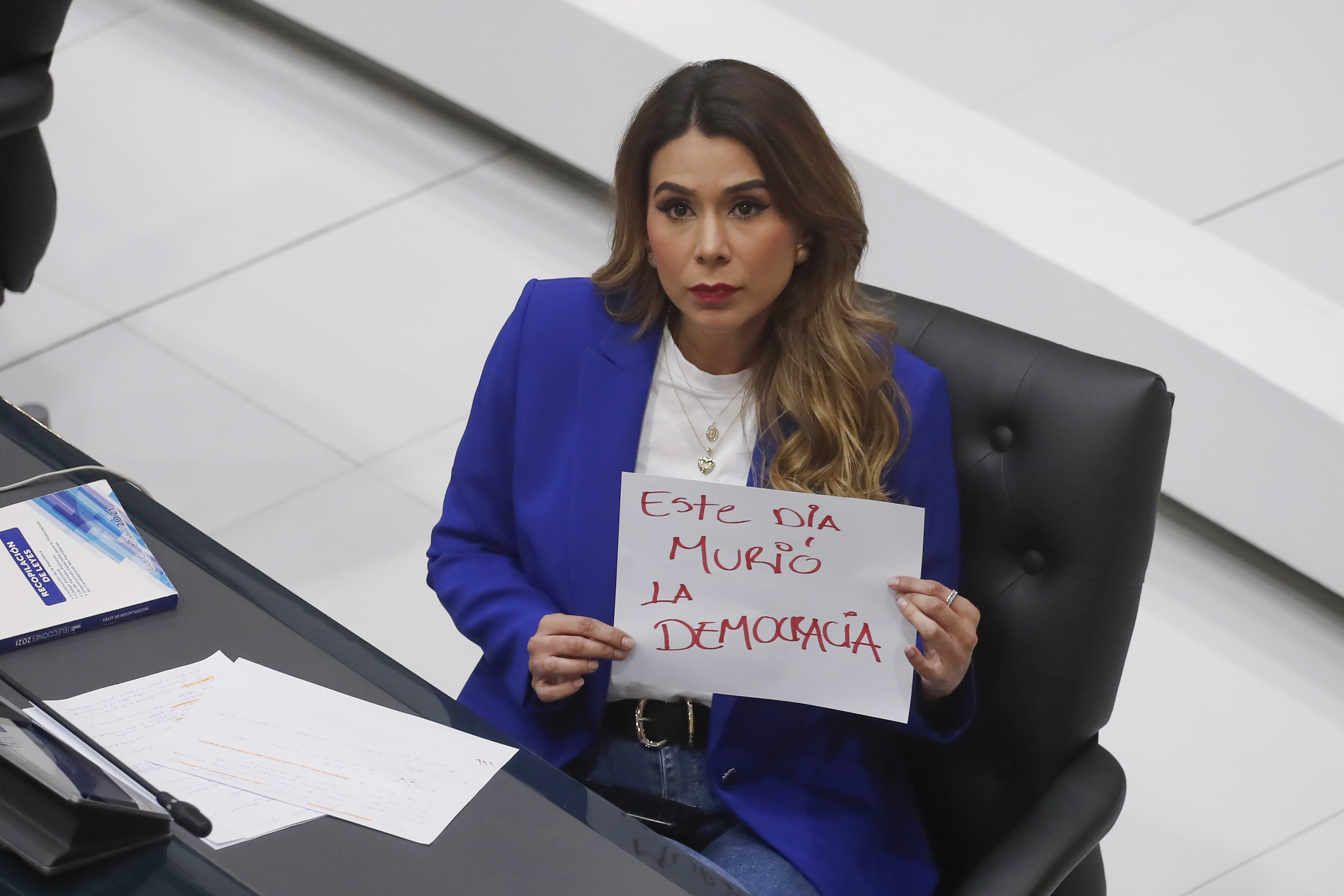 Ruling party proposes reform for indefinite presidential re-election