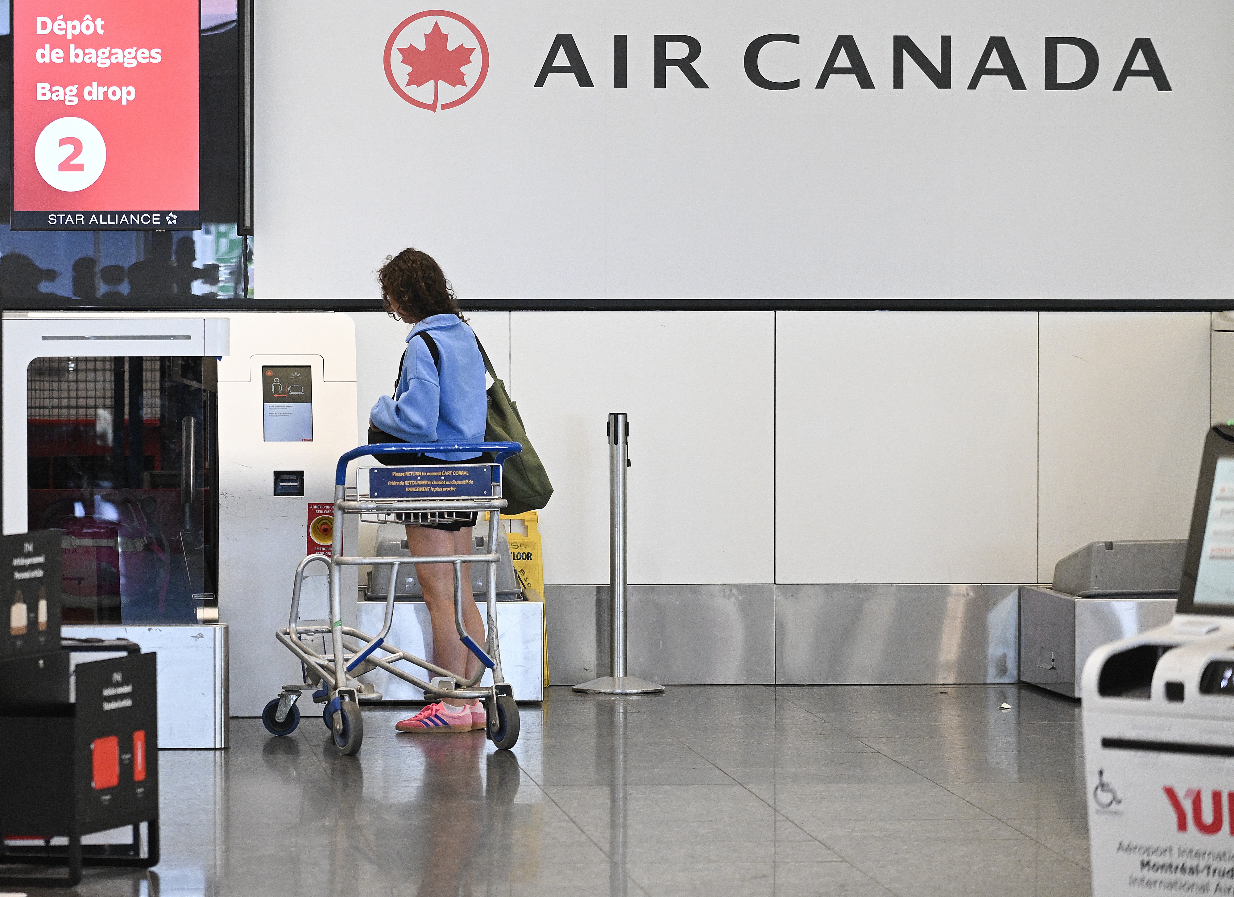 Air Canada flight attendants continue strike