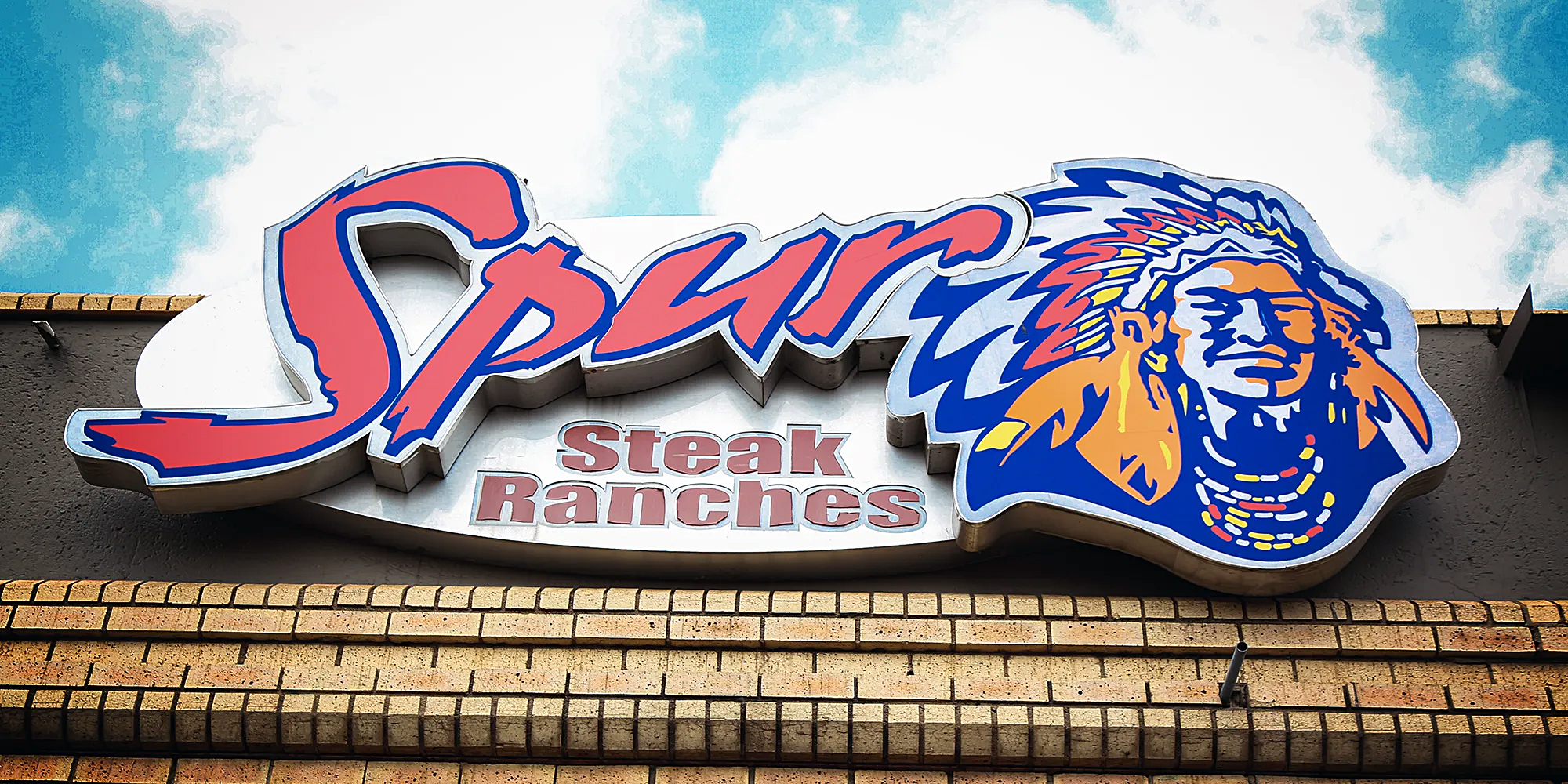 After the Bell: To eat out or eat in — people with a taste for spending is growing in SA