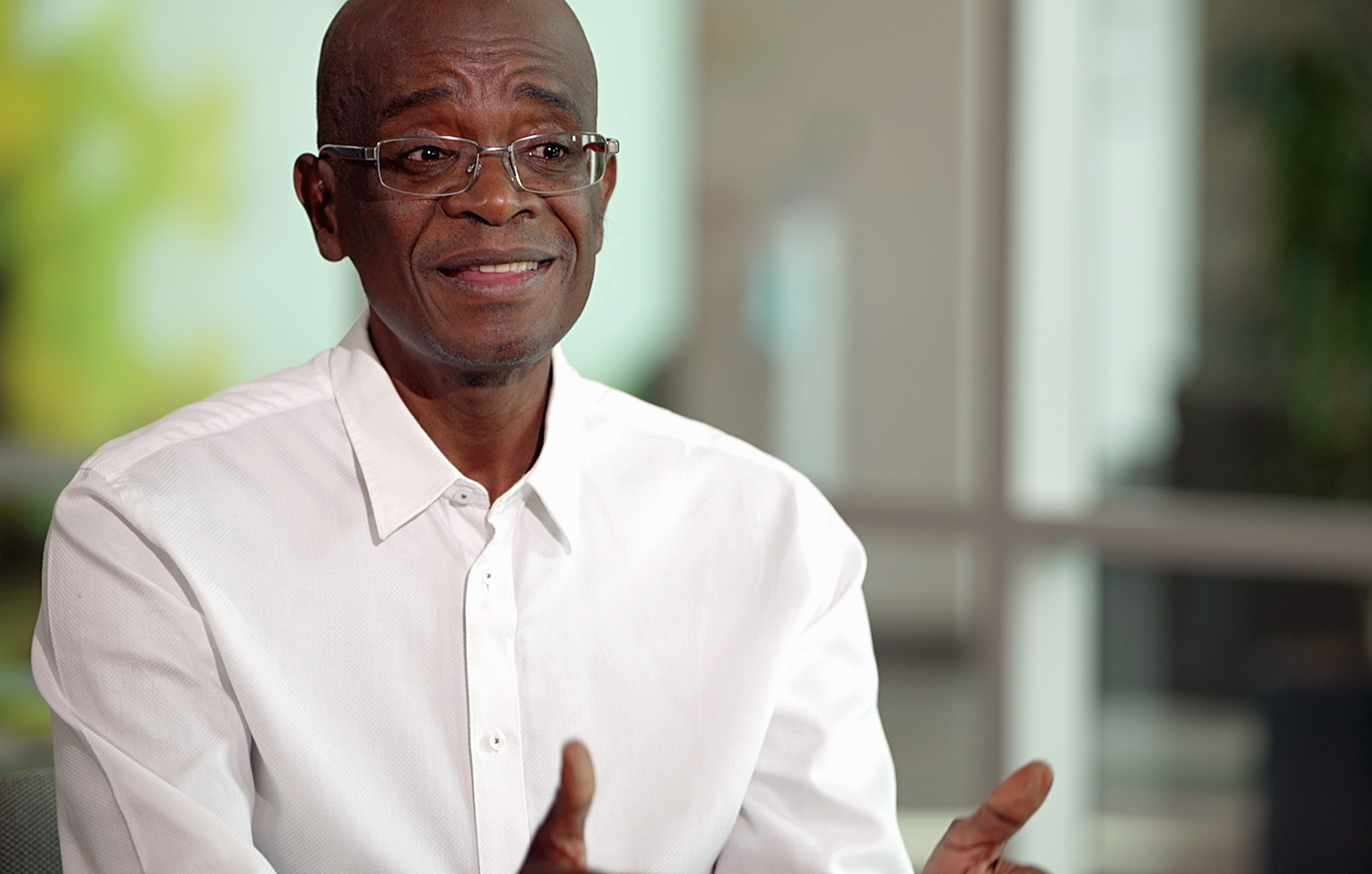 BM-Neesa-Om bank MAIN