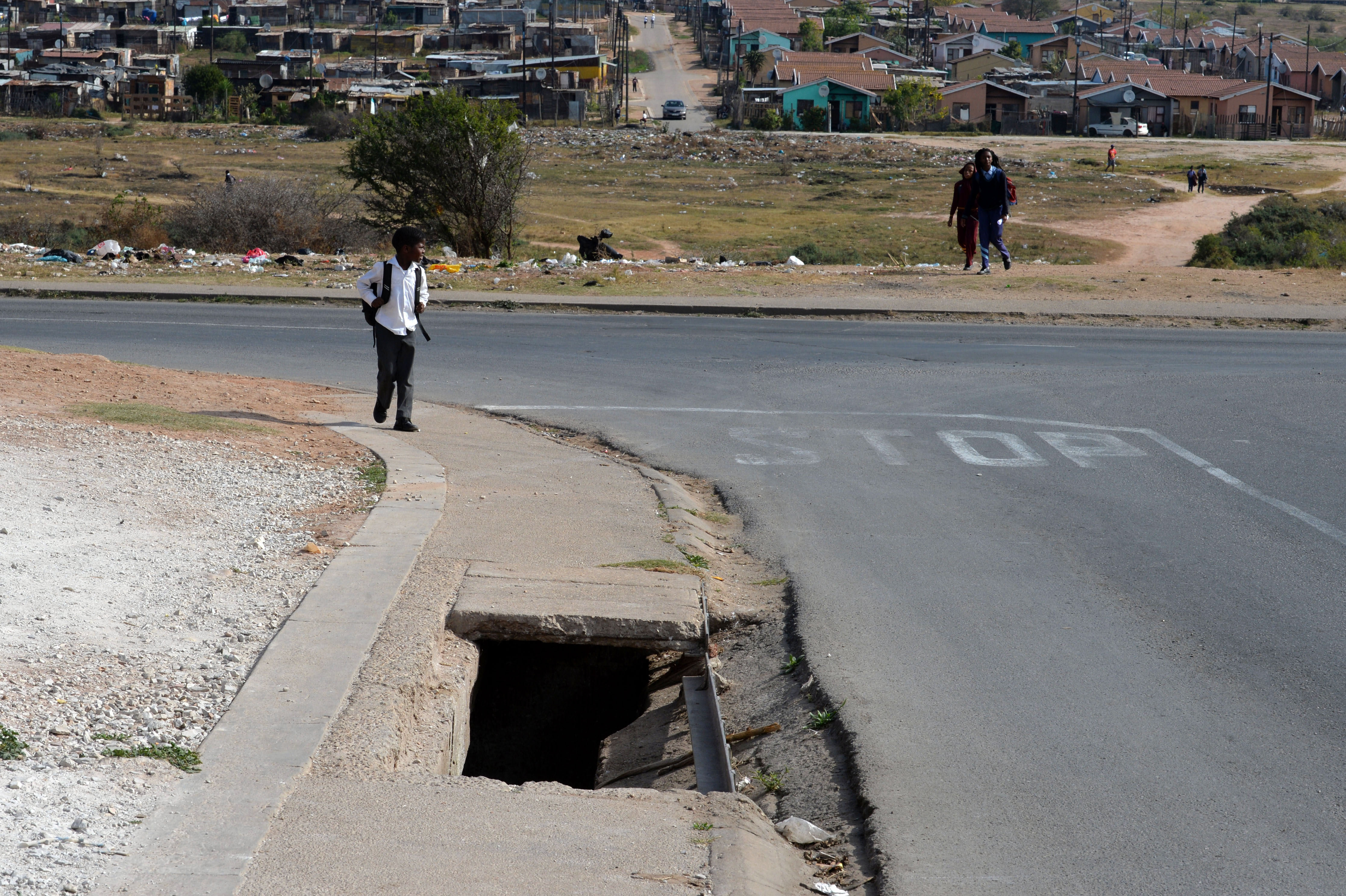 A gaping manhole in Greenfields, Kariega poses a serious threat to residents. (Photo: Deon Ferreira)