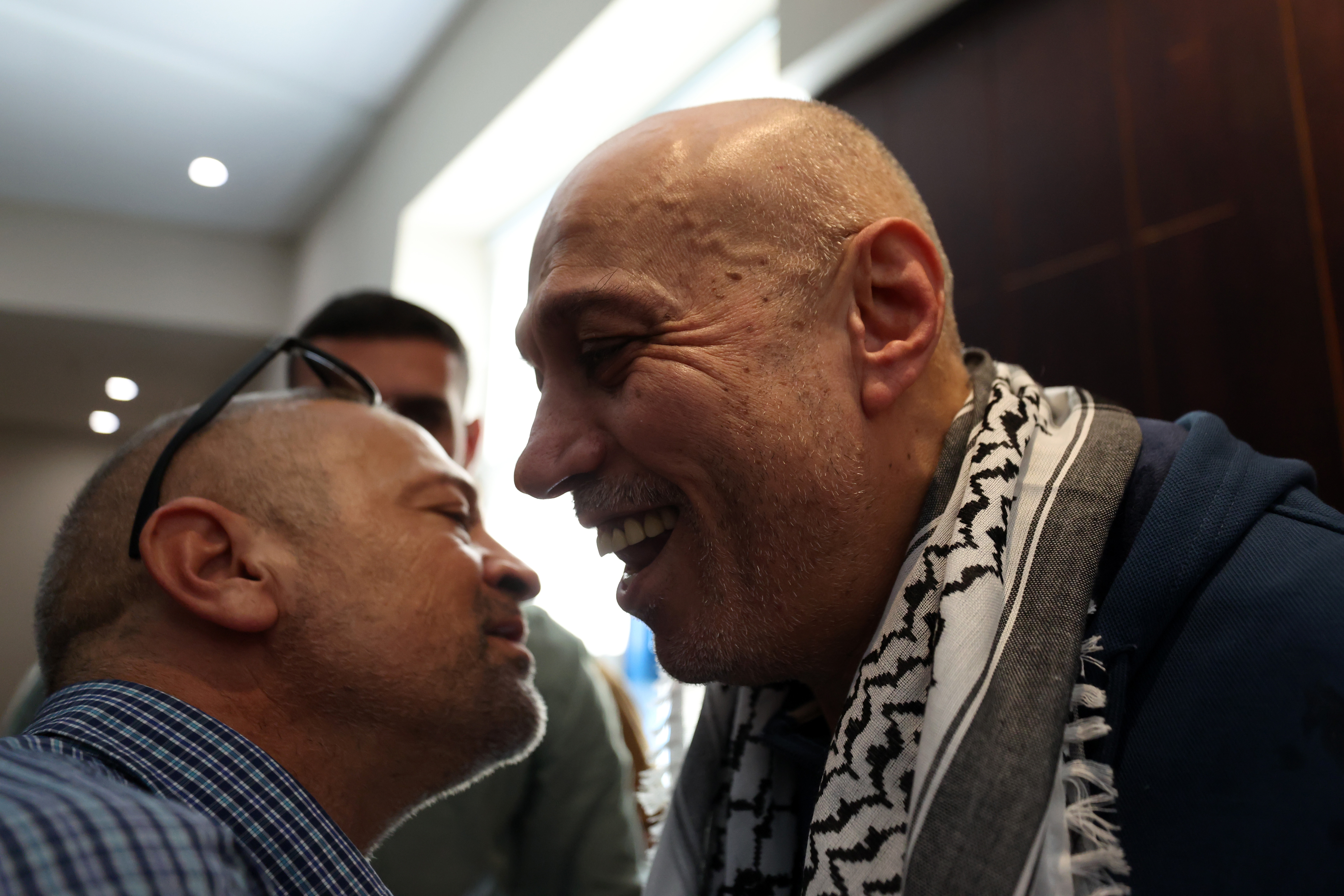Freed Palestinian prisoners arrive in Ramallah
