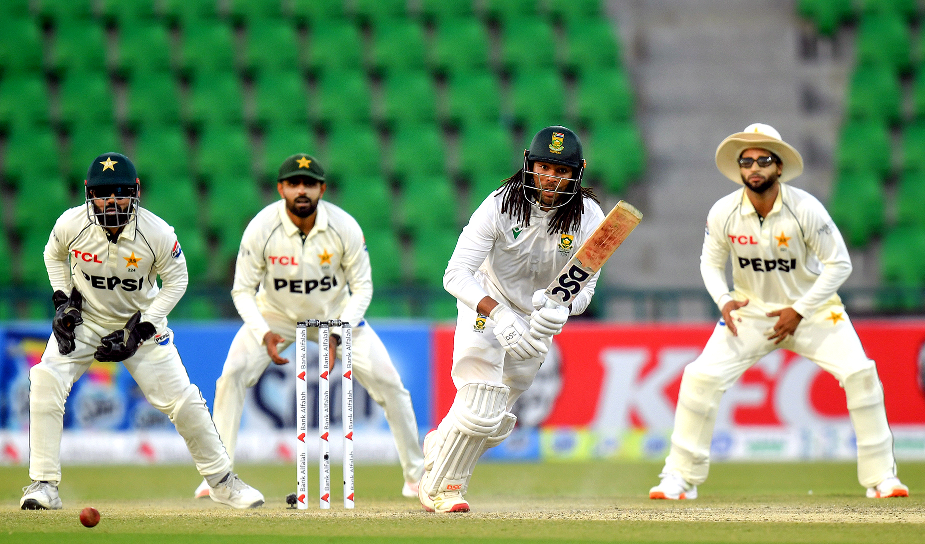 Proteas' 10-match winning streak ends in Pakistan as batting fails examination by spin