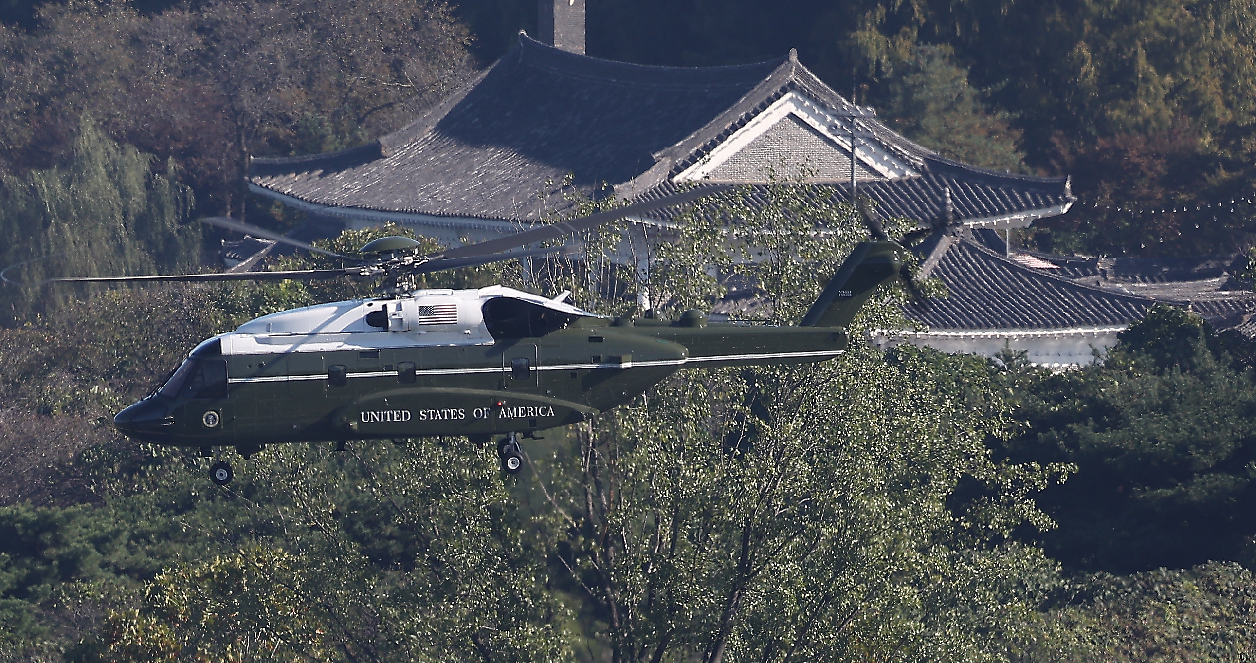 US President Trump set to hold talks with Chinese President Xi